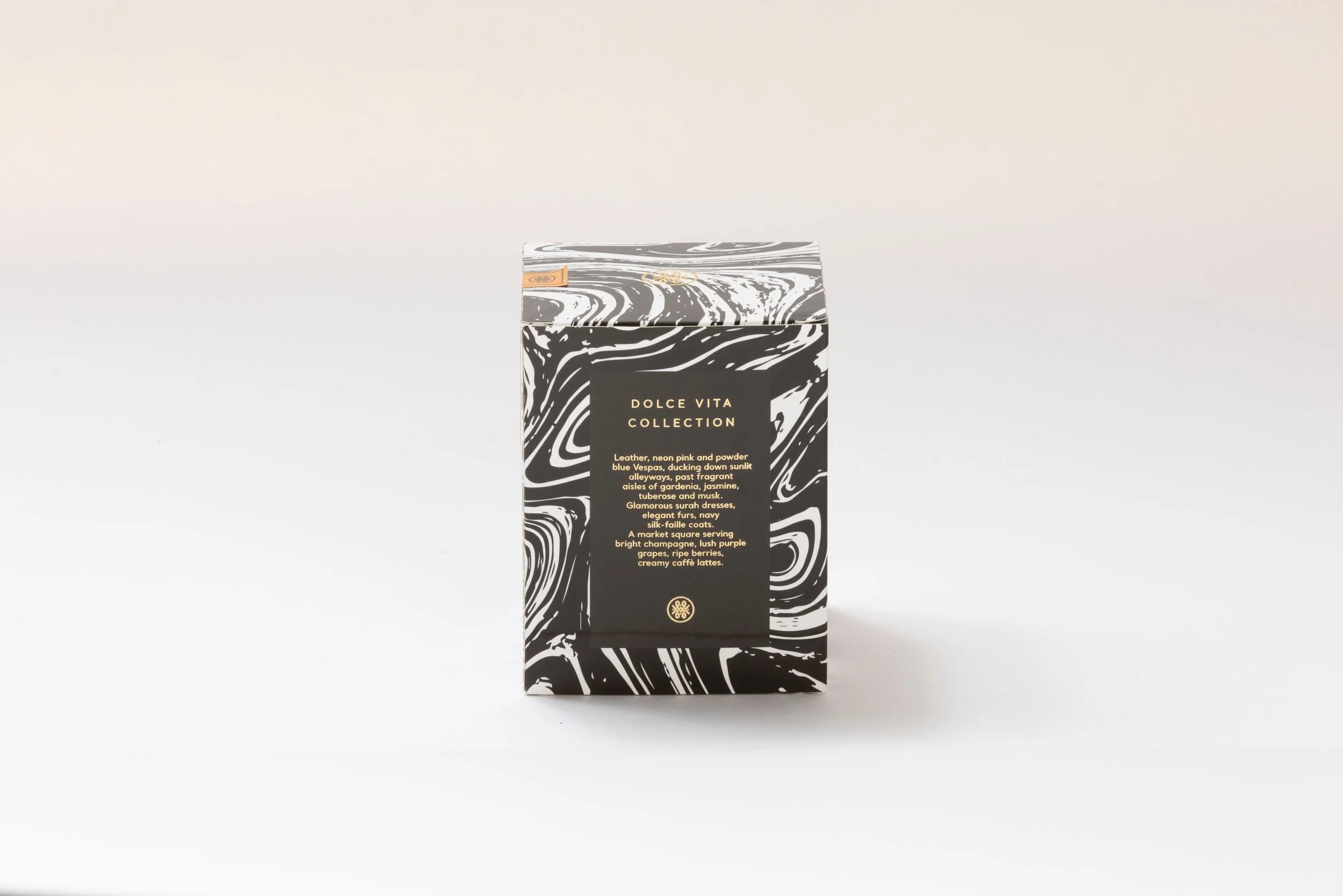 Thucassi-Candle-Box-8oz-AromaDiAmalfi 6.jpg