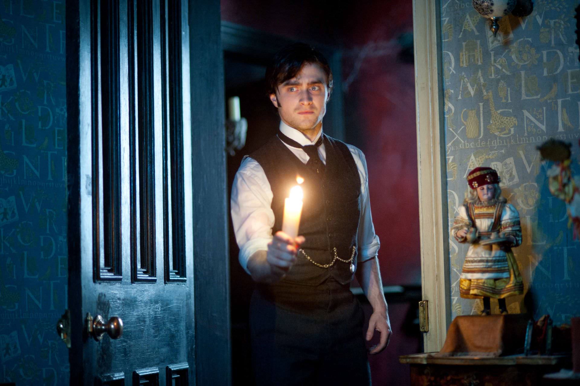 Everything Wrong With The Woman In Black