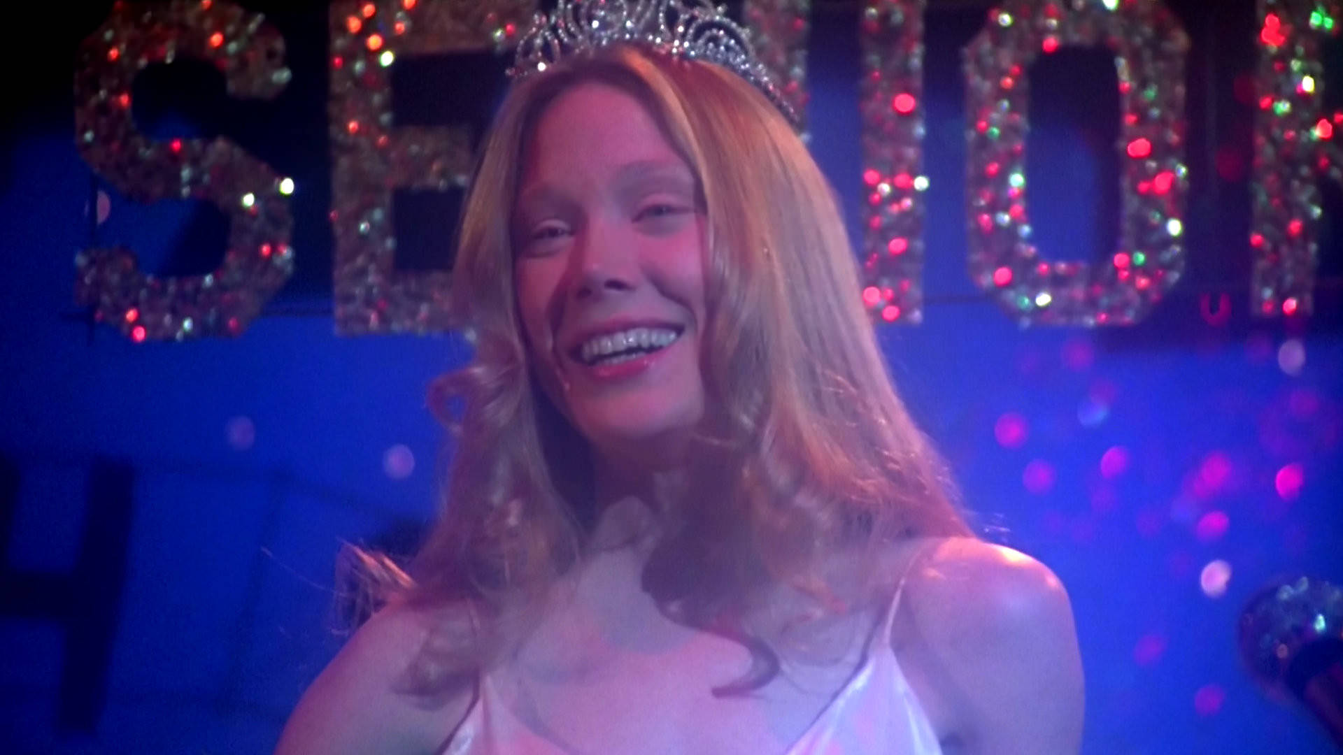 Everything Wrong With Carrie In 5 Minutes Or Less
