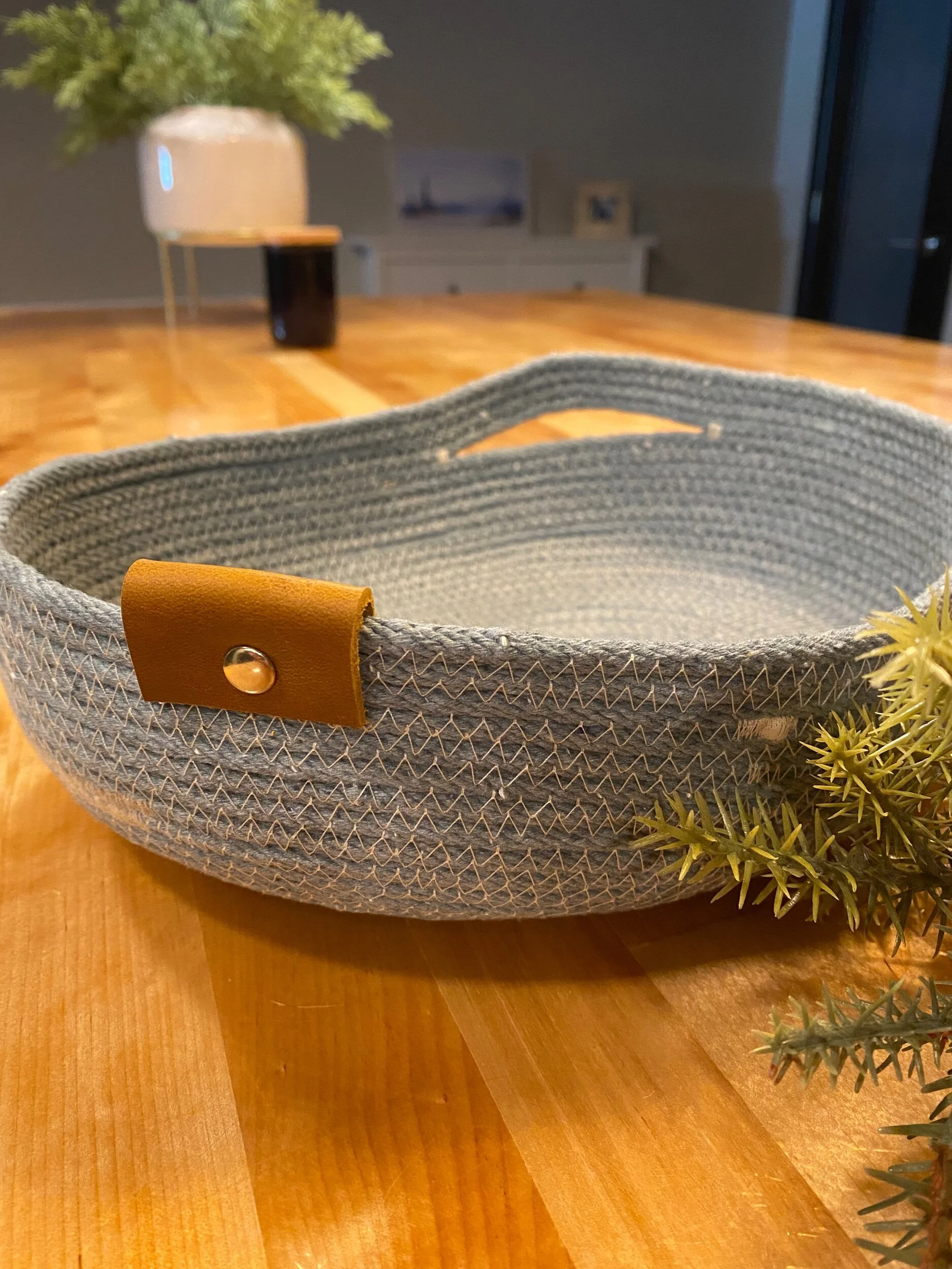 4695ABA4-8705-4711-B7A1-794856034966