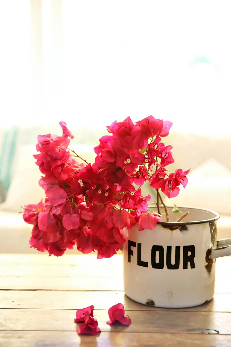 easy, breezy flower styling at home