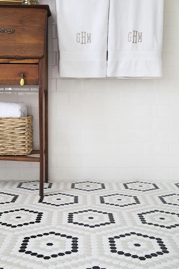 Do you have a thing with floors? 5 fave black & white tiles