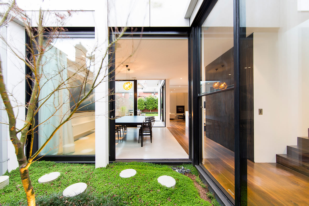 A Modern Home Renovation in Melbourne/ estiloNYC