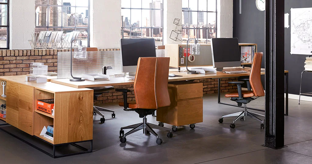 New West Elm Workspace with Inscape — estilo