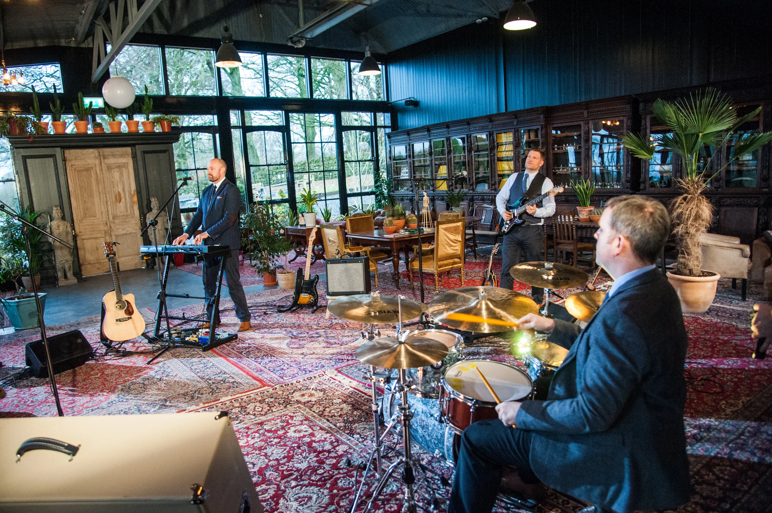Best Wedding Bands & Wedding Singers in Ireland & Dublin