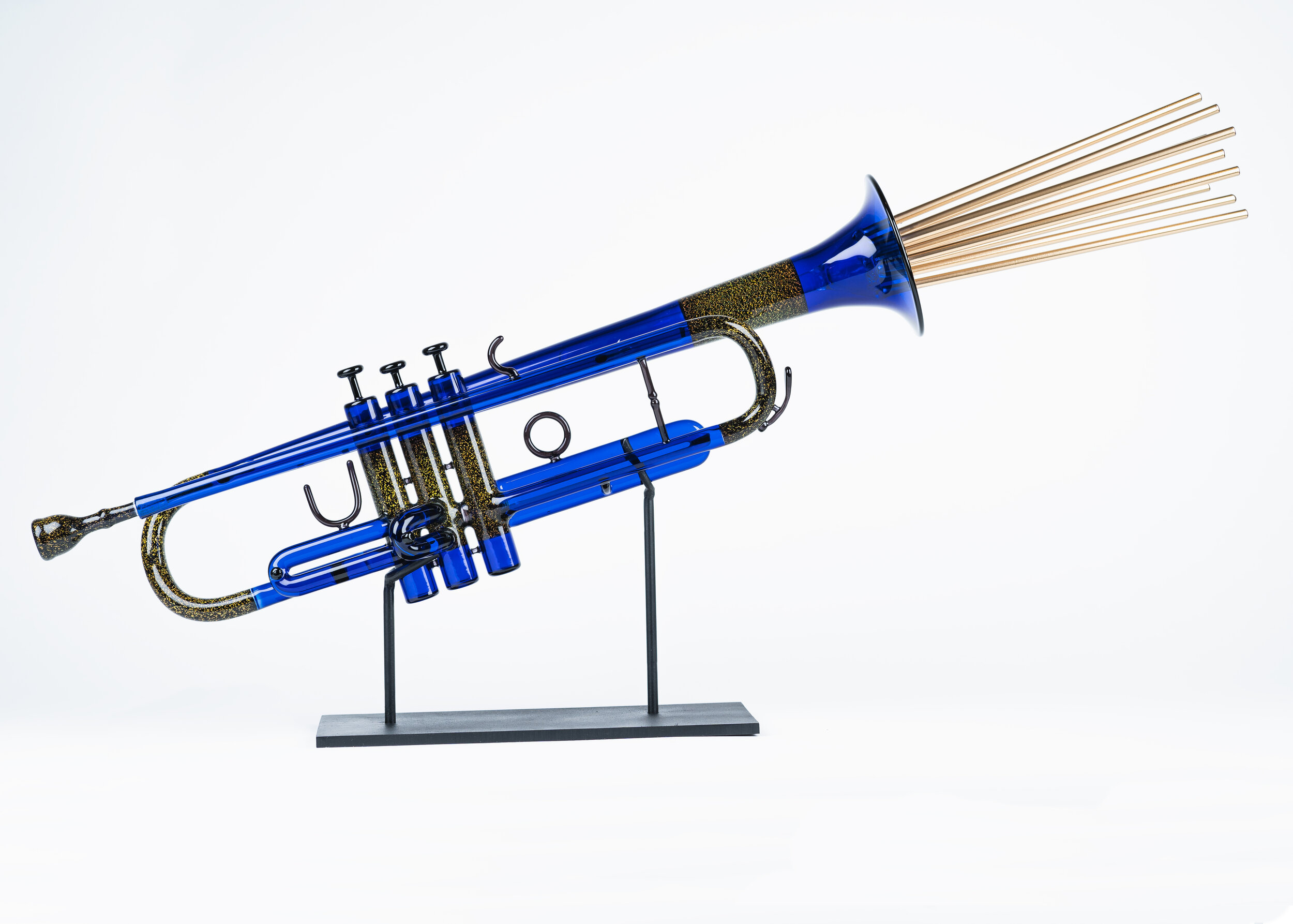 Etai-Trumpet-Blue-2-onwhite.jpg