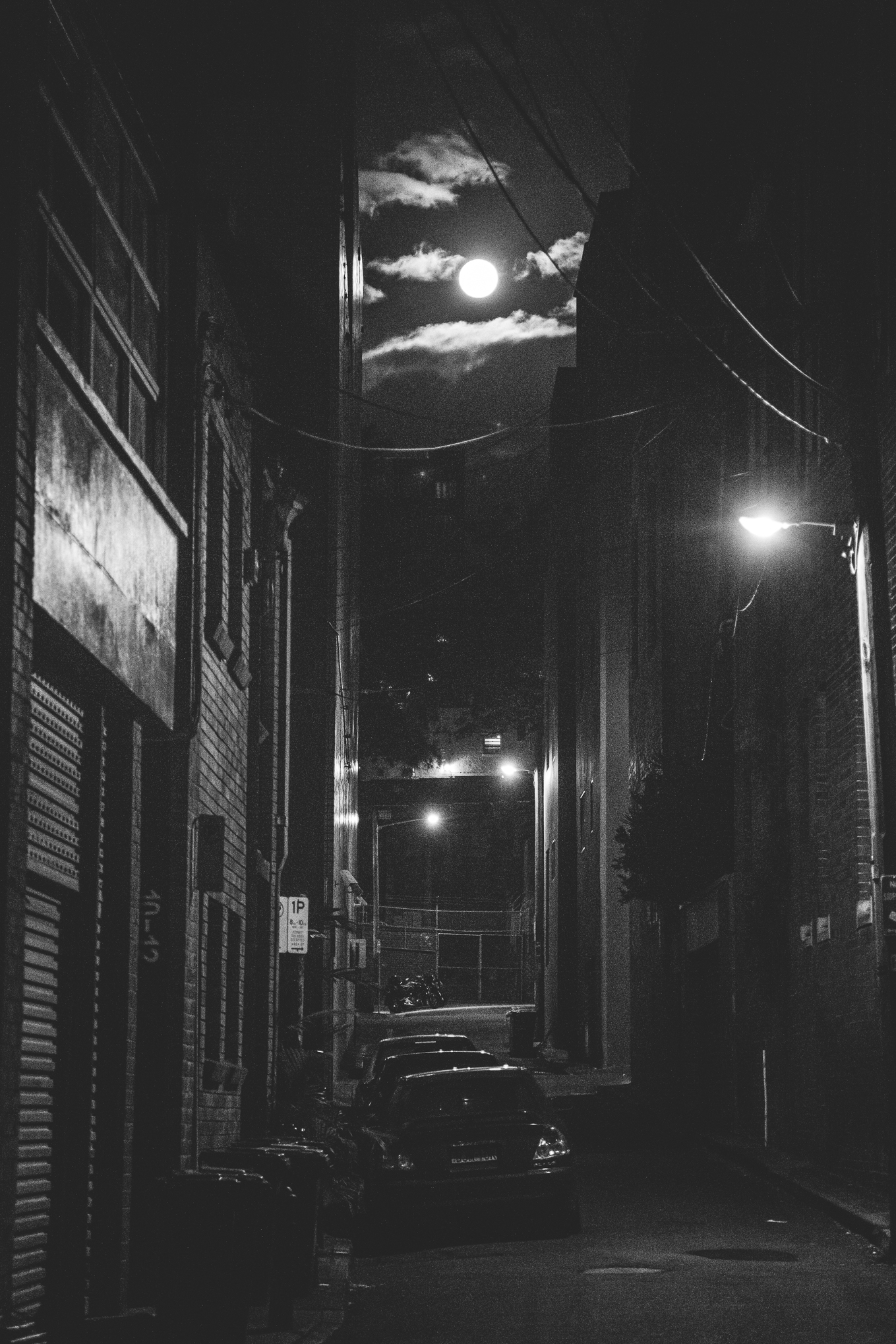 04.06.2015 Full moon in Surry Hills.