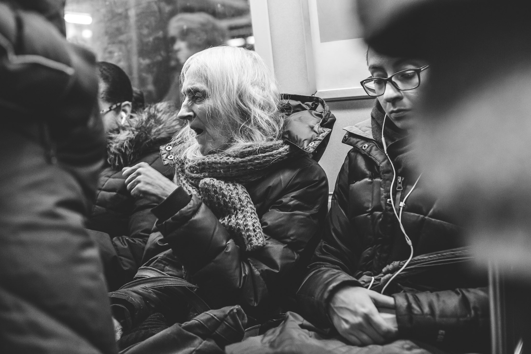 07.04.2016 Subway yawn.