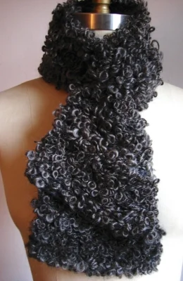  A luxurious knitted scarf