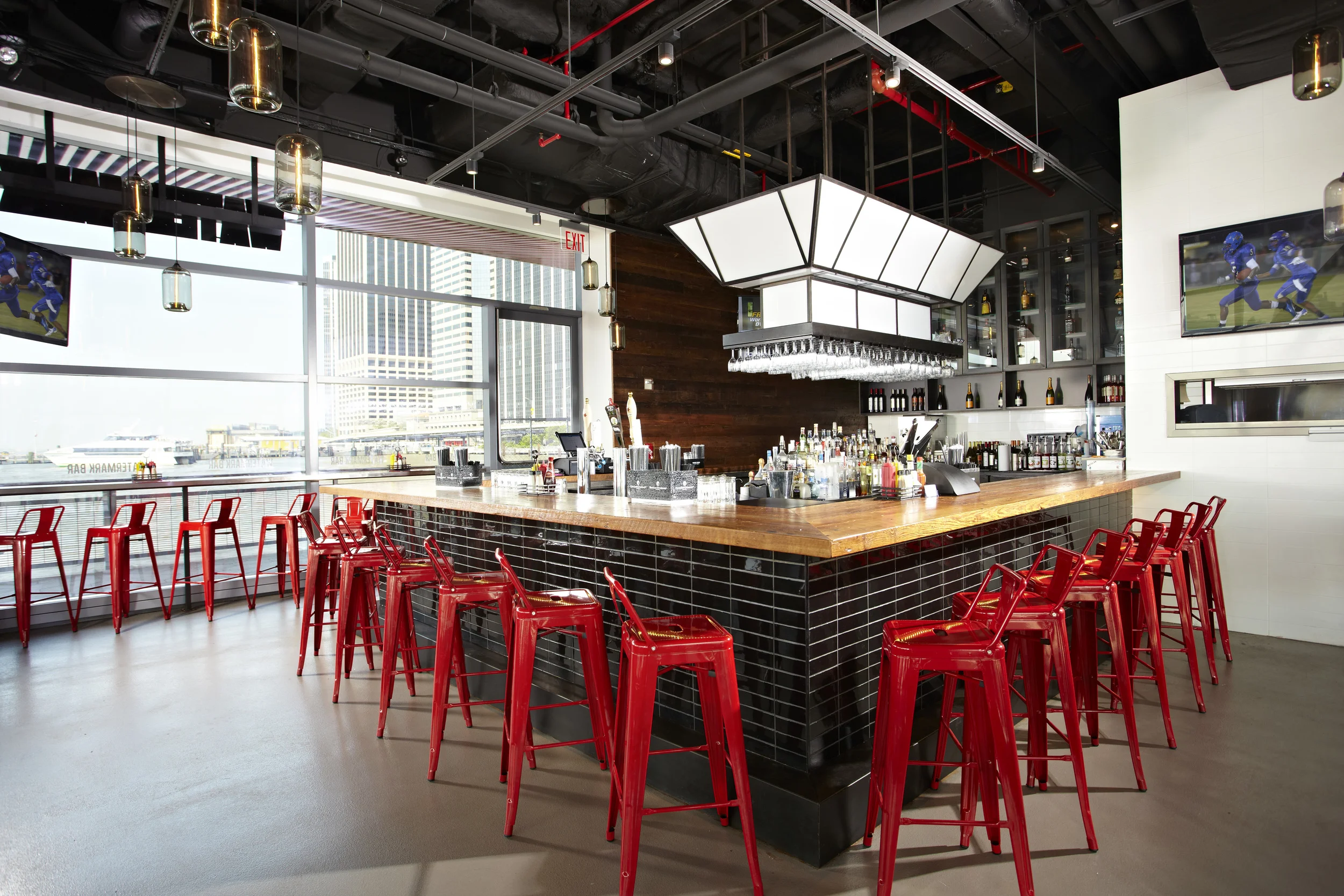 Watermark Bar @ Pier 15