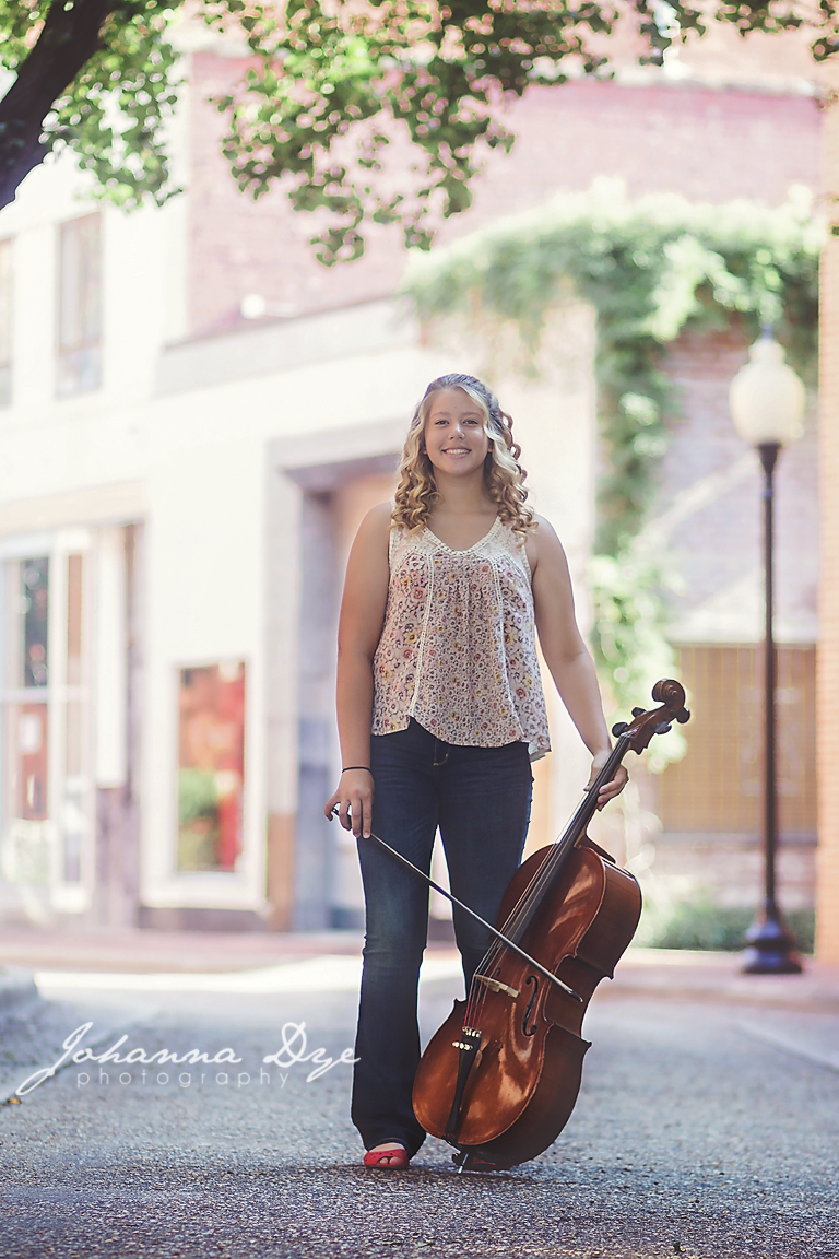 JohannaDyePhotography9_SMall.png