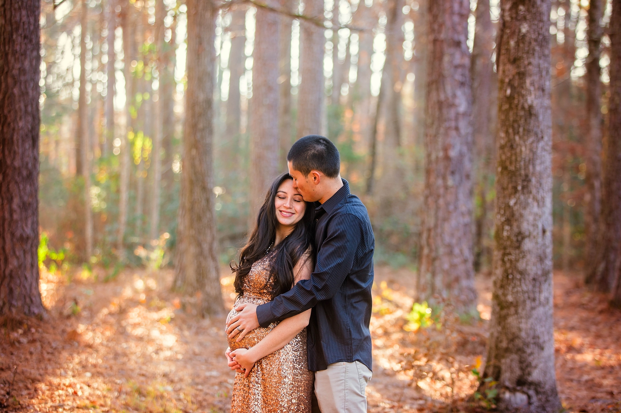 Maternity Session at Clark Park - Fayetteville North Carolina Photographer - Johanna Dye Photography