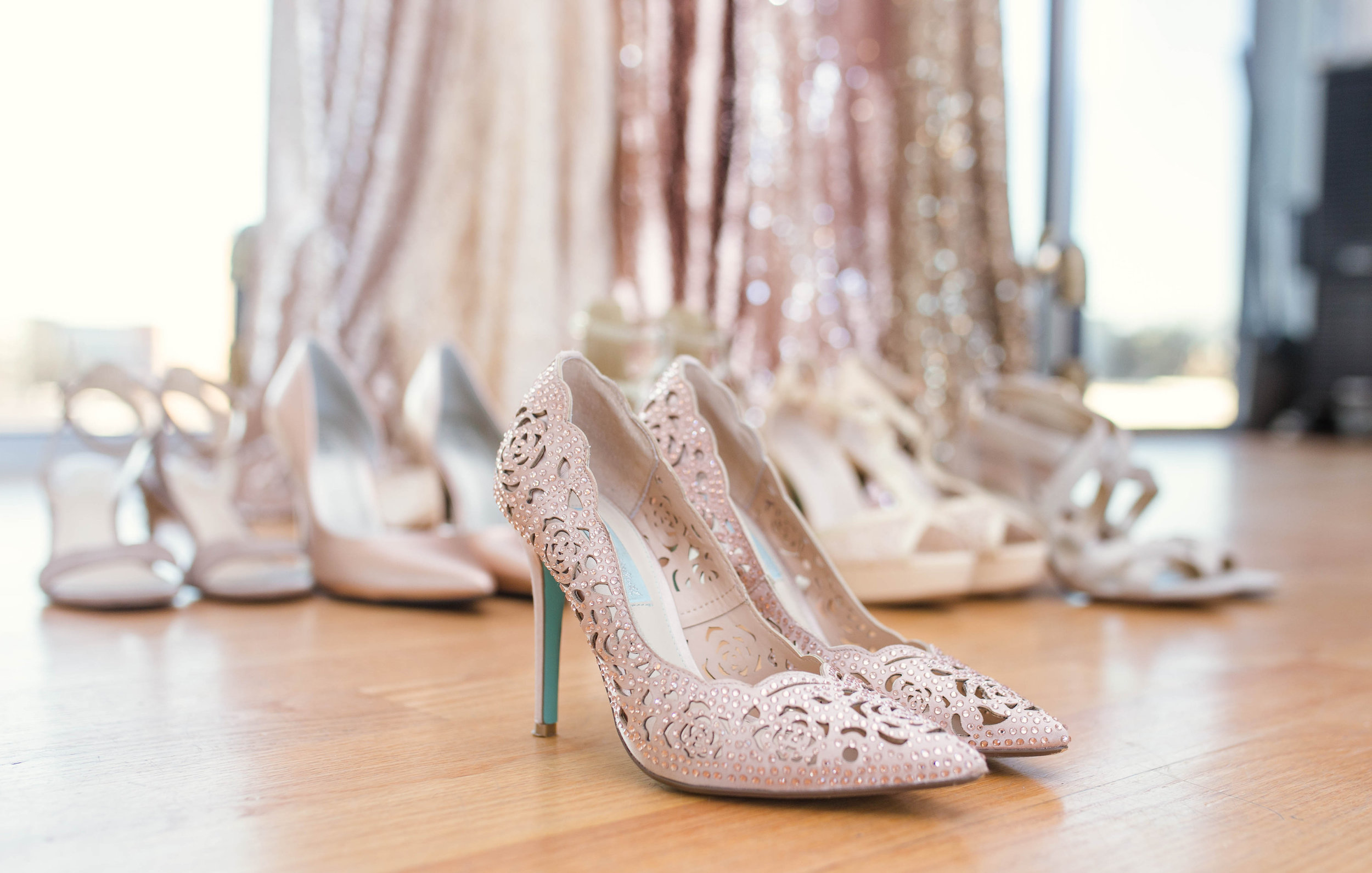 Why it matters where you get ready - Wedding Tips - Raleigh NC Wedding Photographer