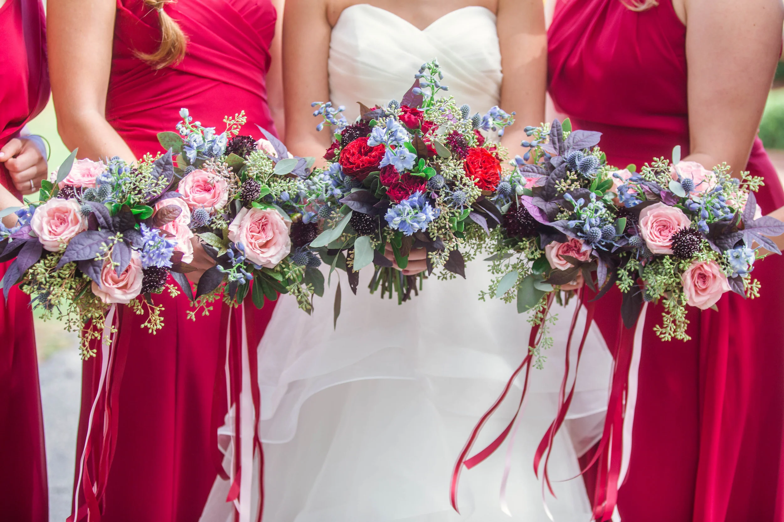 Tips + Bouquet Inspiration for your Spring Wedding! - Raleigh Wedding Photographer