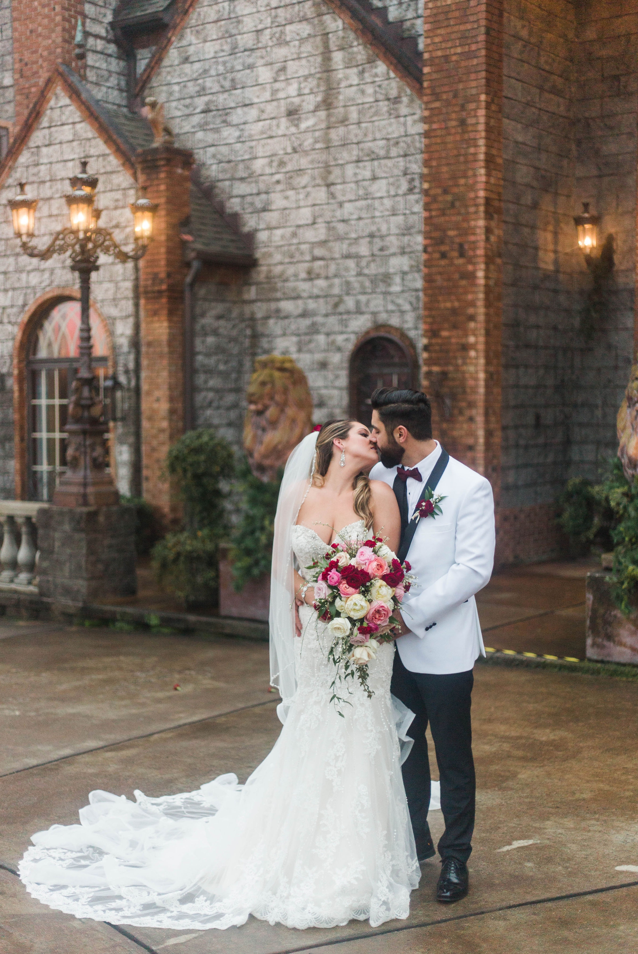 Portraits of the Bride and Groom in front of the Castle - Honolulu Oahu Hawaii Wedding Photographer