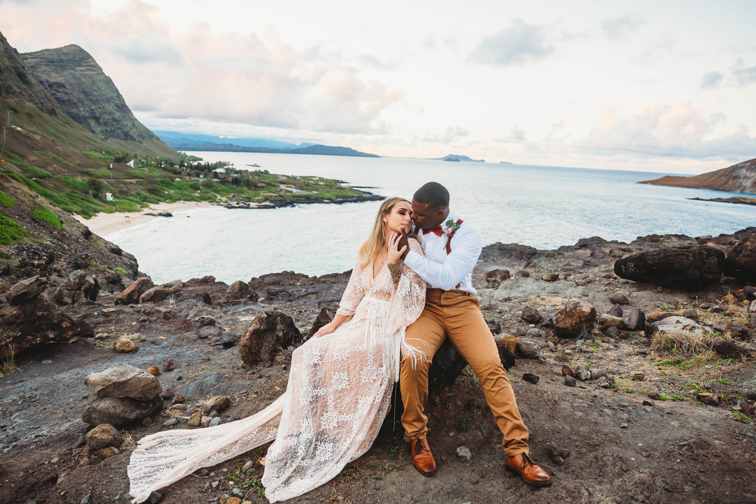 The best Beach for your Family Portraits on Oahu! - Hawaii Portrait Photographer