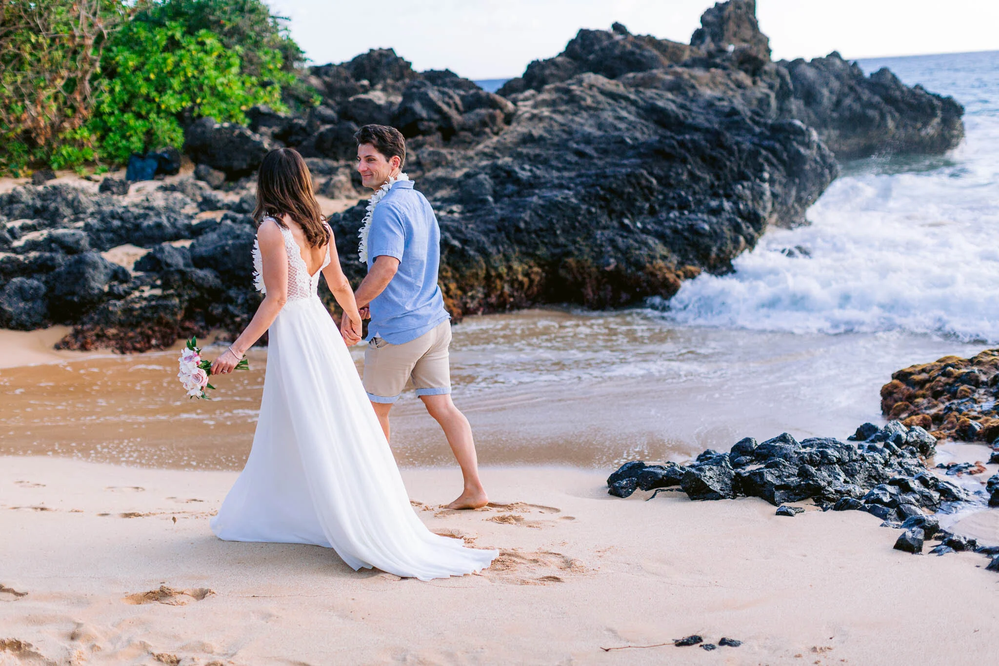 Elopement at Secret Cove Beach - Makau - Maui Wedding Photographer - Hawaii Strand Hochzeit