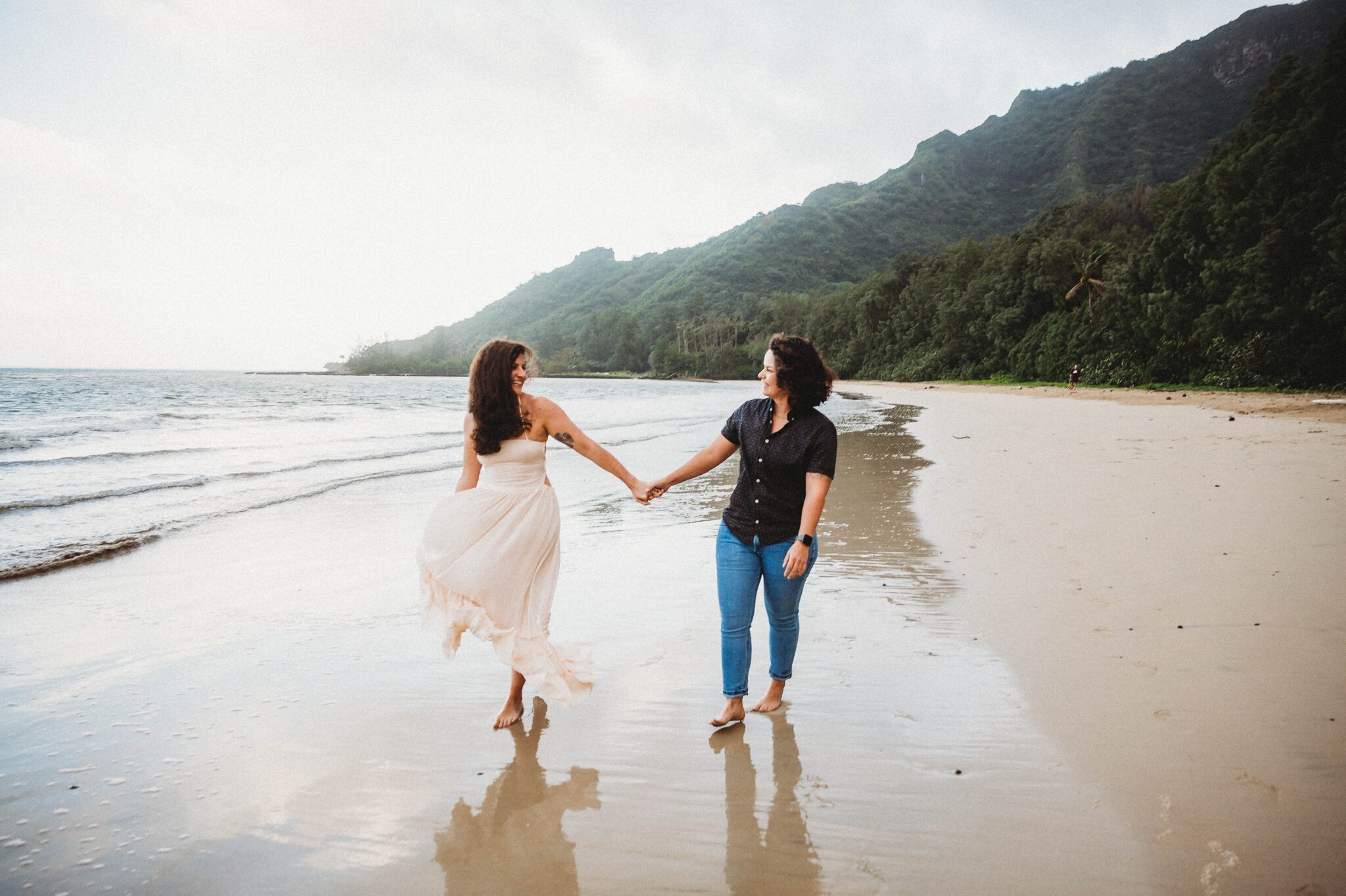 Hawaii Lesbian Beach Love