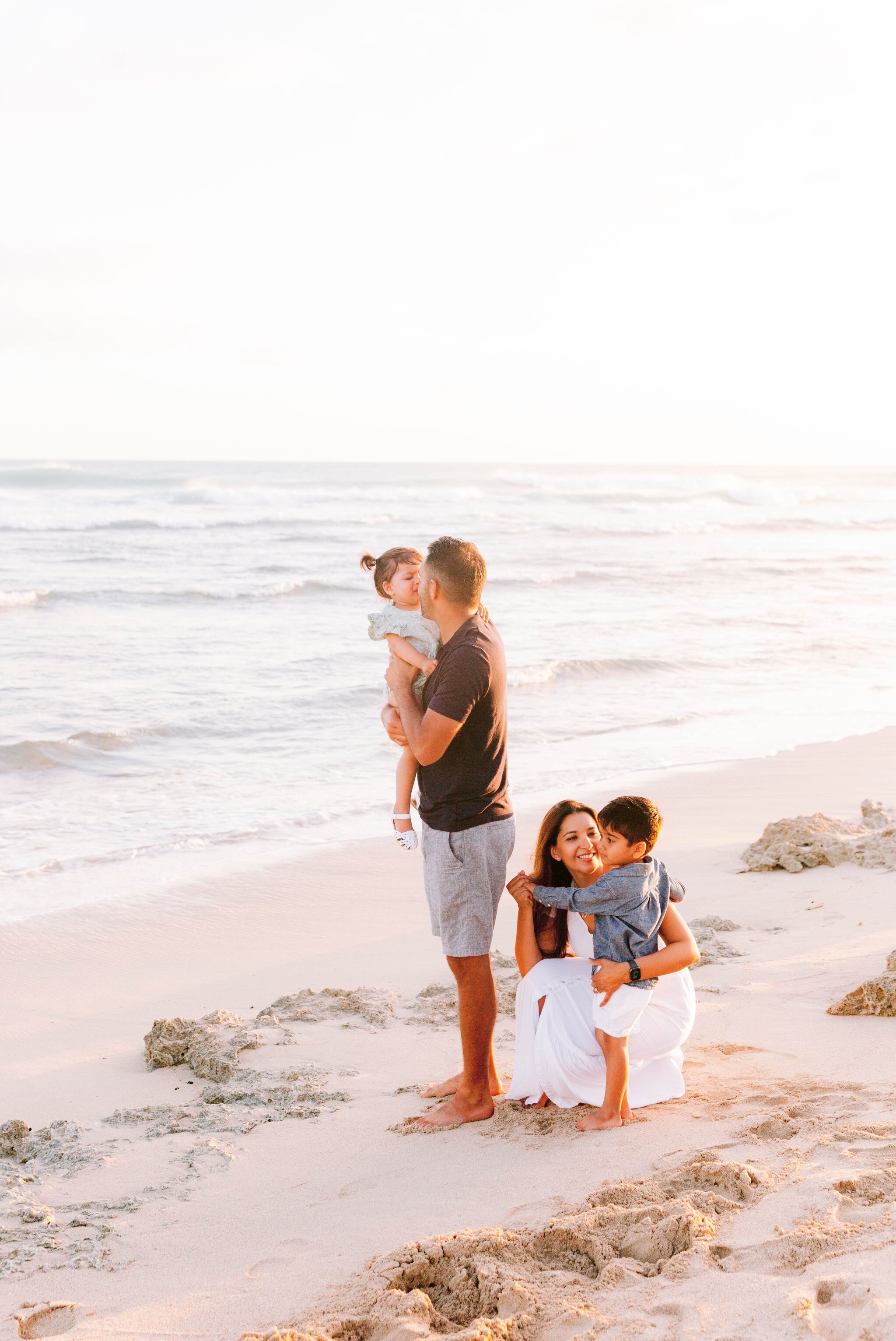 Sunset Extended Family Photography Session -  Barbers Point Beach Park - Oahu Photographer