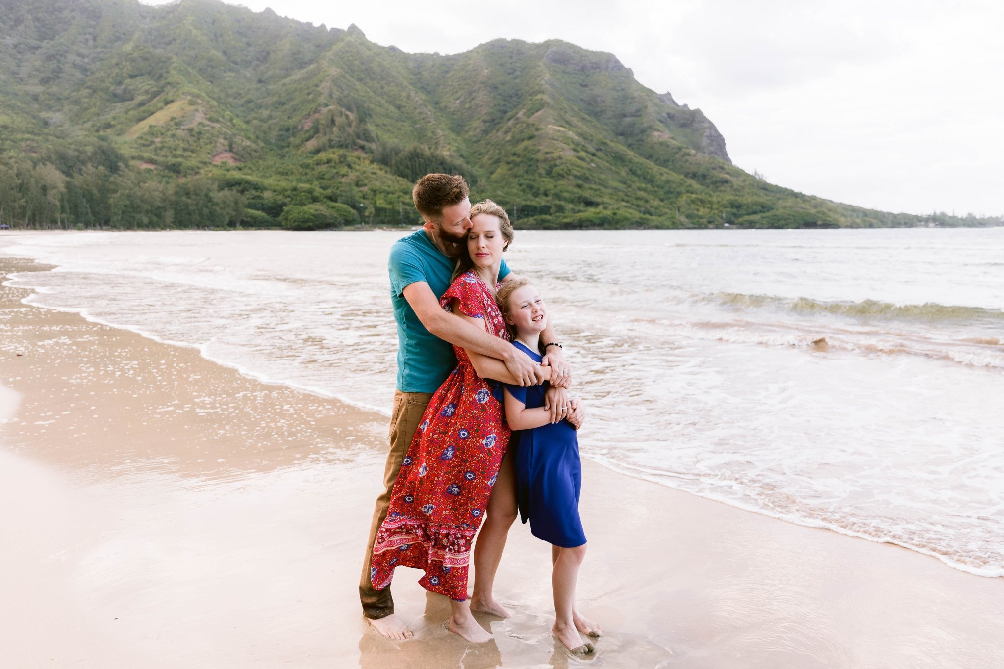 Kahana Bay Family Photography Session - Oahu Photographer
