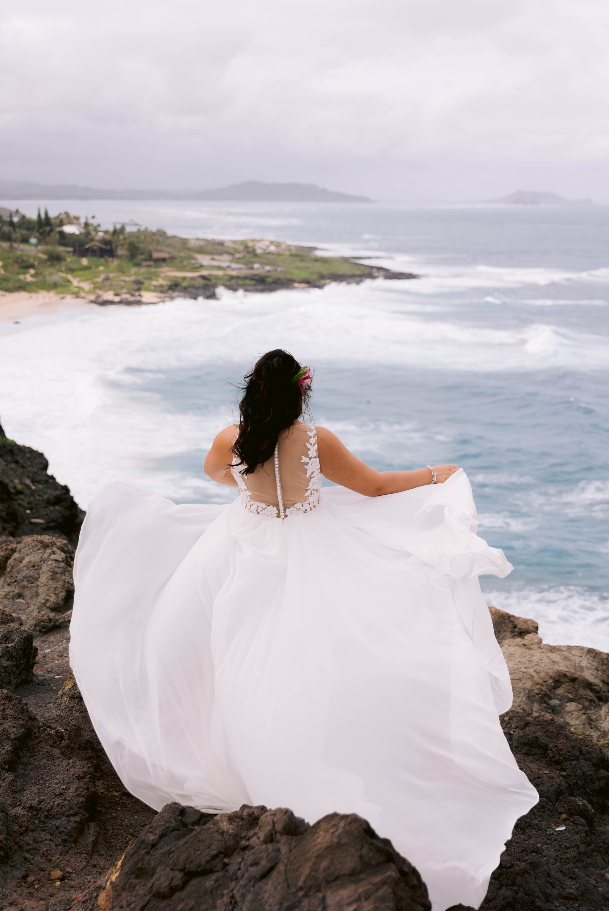 Wedding Photography at Makapuu Lookout - Fun Adventure Elopement in Oahu - Hawaii Wedding Photographer