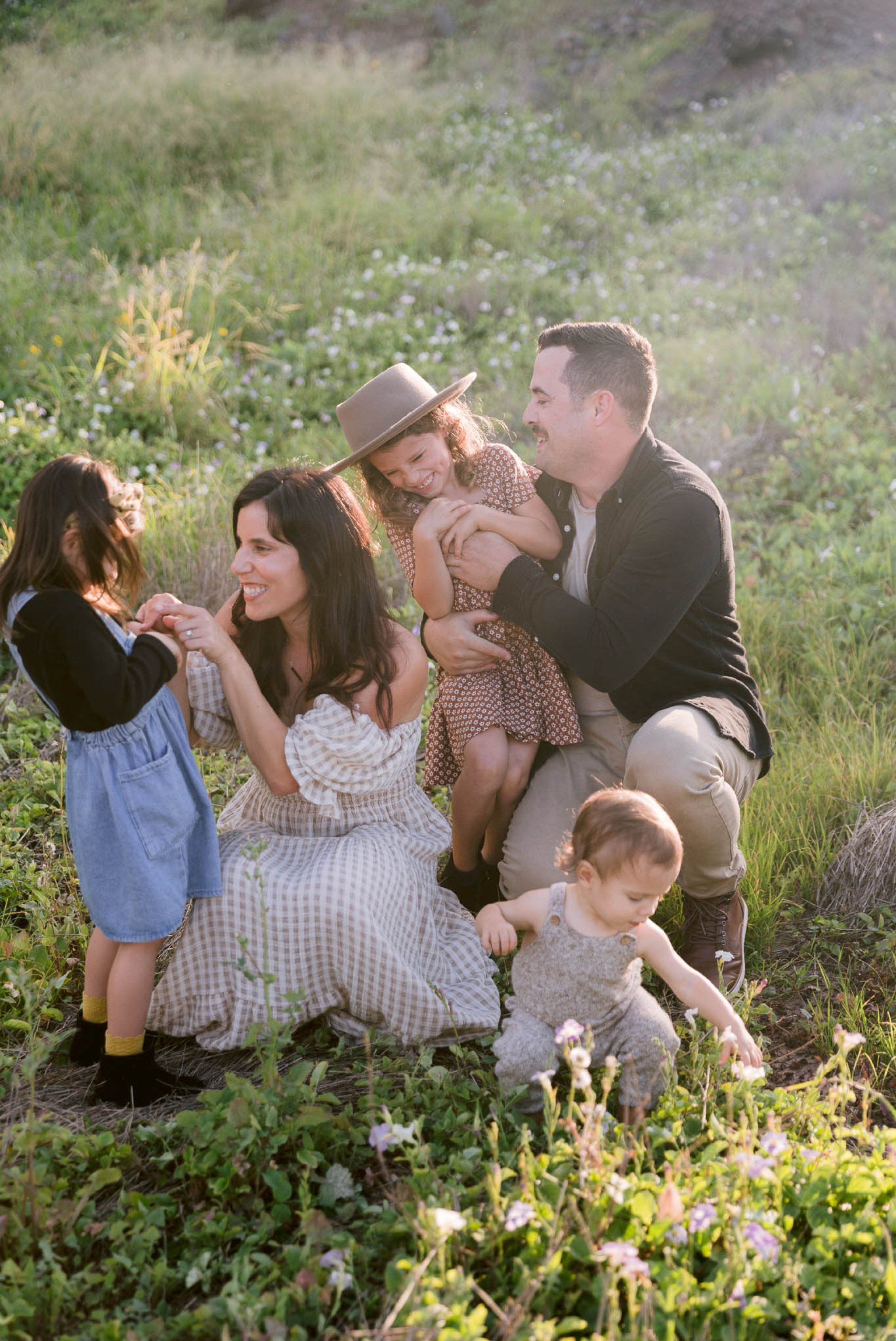 Lifestyle Family Session in the Mountains - Honolulu, Oahu Photographer 