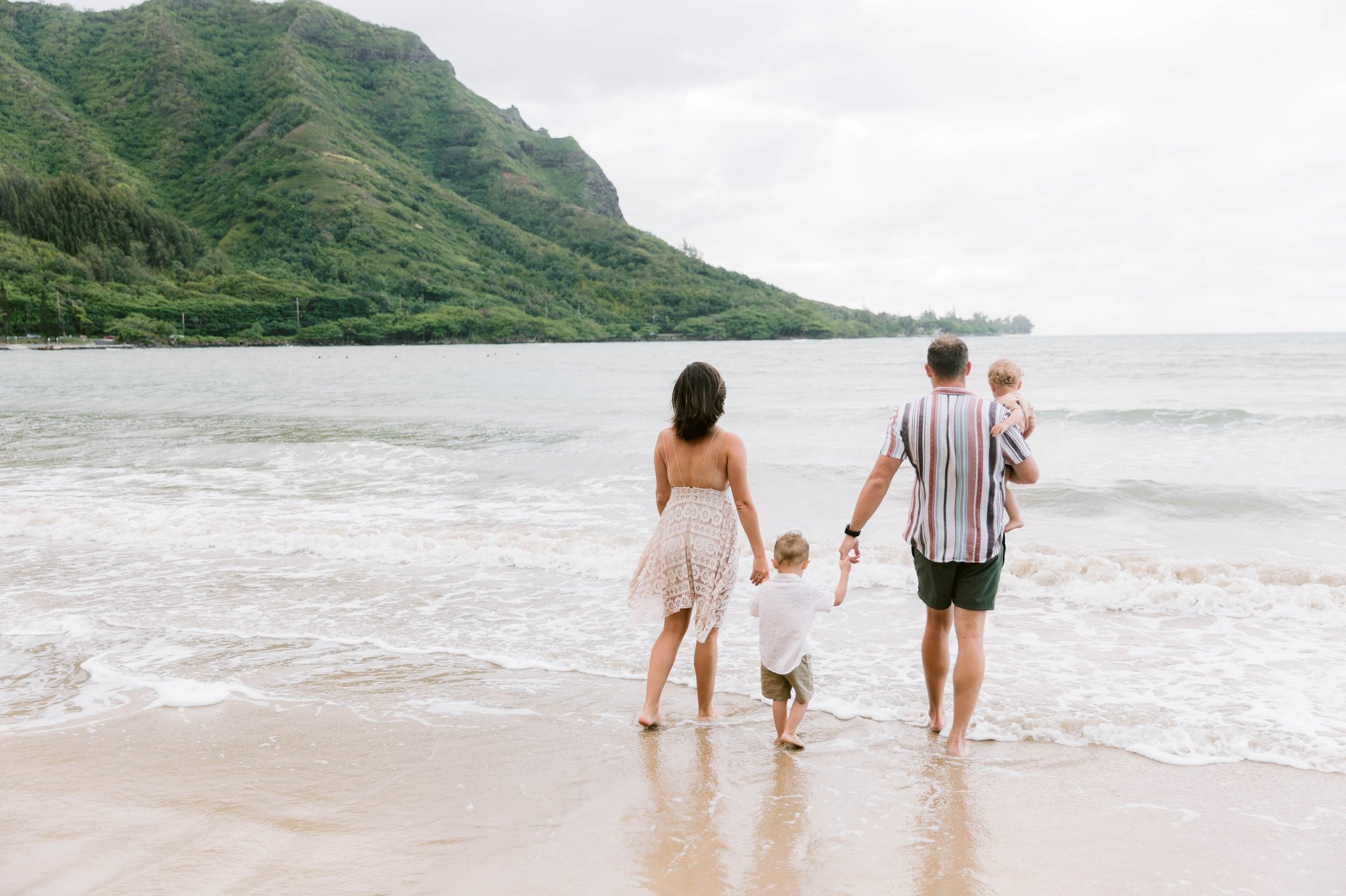 Lifestyle Family Photography at Kahana Bay - Oahu Photographer