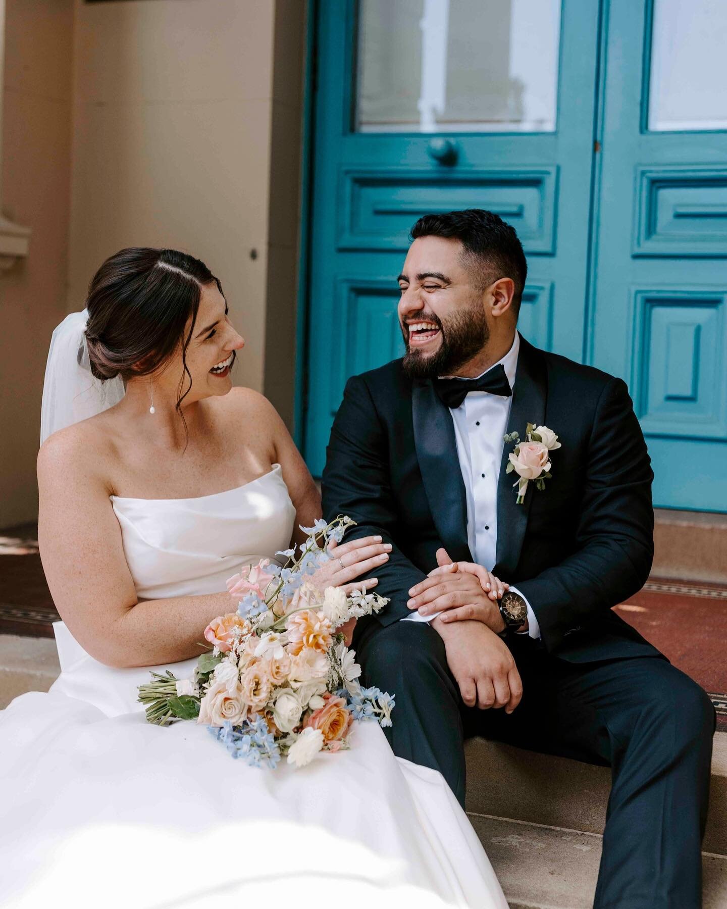 Getting to meet beautiful people like Emma &amp; Byron is why I love this job SO much! 🌻🥰 #sydneywedding #engagement #weddingphotography #weddingflowers #bridal #colourfulwedding