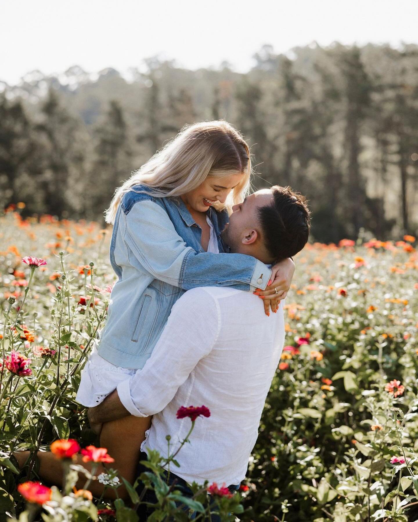 Visiting the flower farm with Alex &amp; Carl, so why not take the new lens out for a spin! 📸 When I first started photography I would always photograph my friends and family members as my subjects and I really need to do it more. I just loved hangi