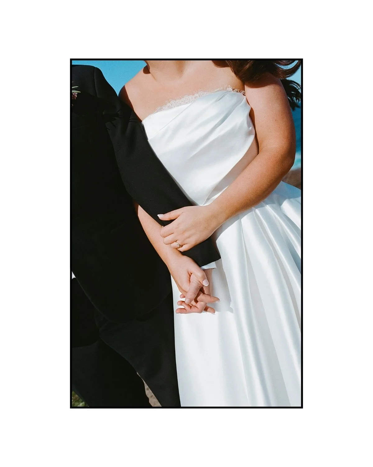 A mix of film &amp; digital from Amy &amp; Nathan&rsquo;s stunning wedding on Sydney&rsquo;s northern beaches 🌊📸🎞️☀️ // #weddingphotography #sydneywedding #manlypavilionweddings #sydneyweddingphotography