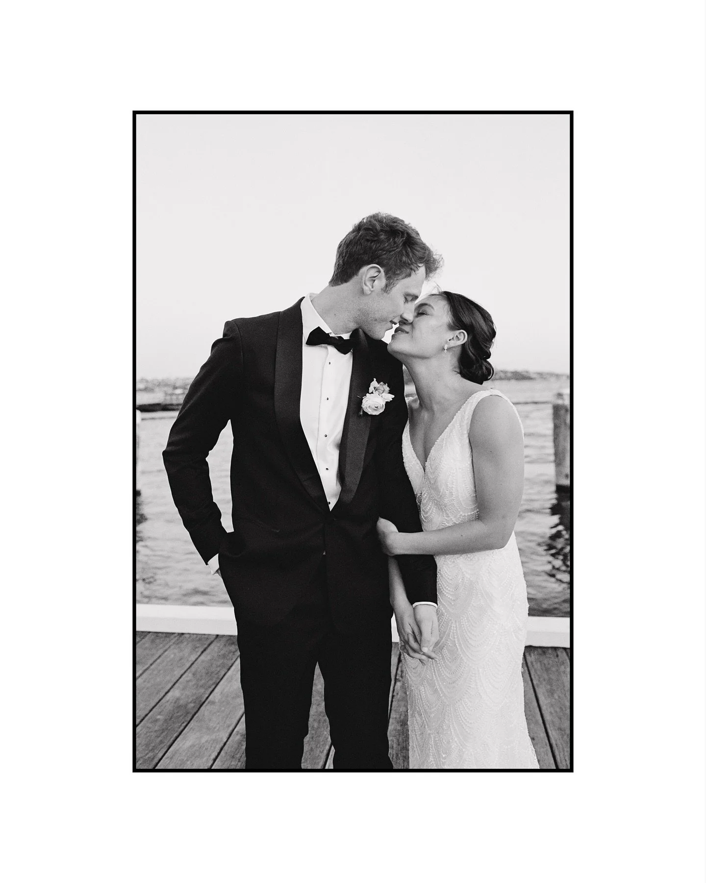 Have you ever been to a wedding where the reception venue location is a suprise!?
 Isabel &amp; Tim really knew how to make their guests feel special. Beautiful ceremony at McKell Park and then all guests were whisked away on a sunset boat ride on Sy