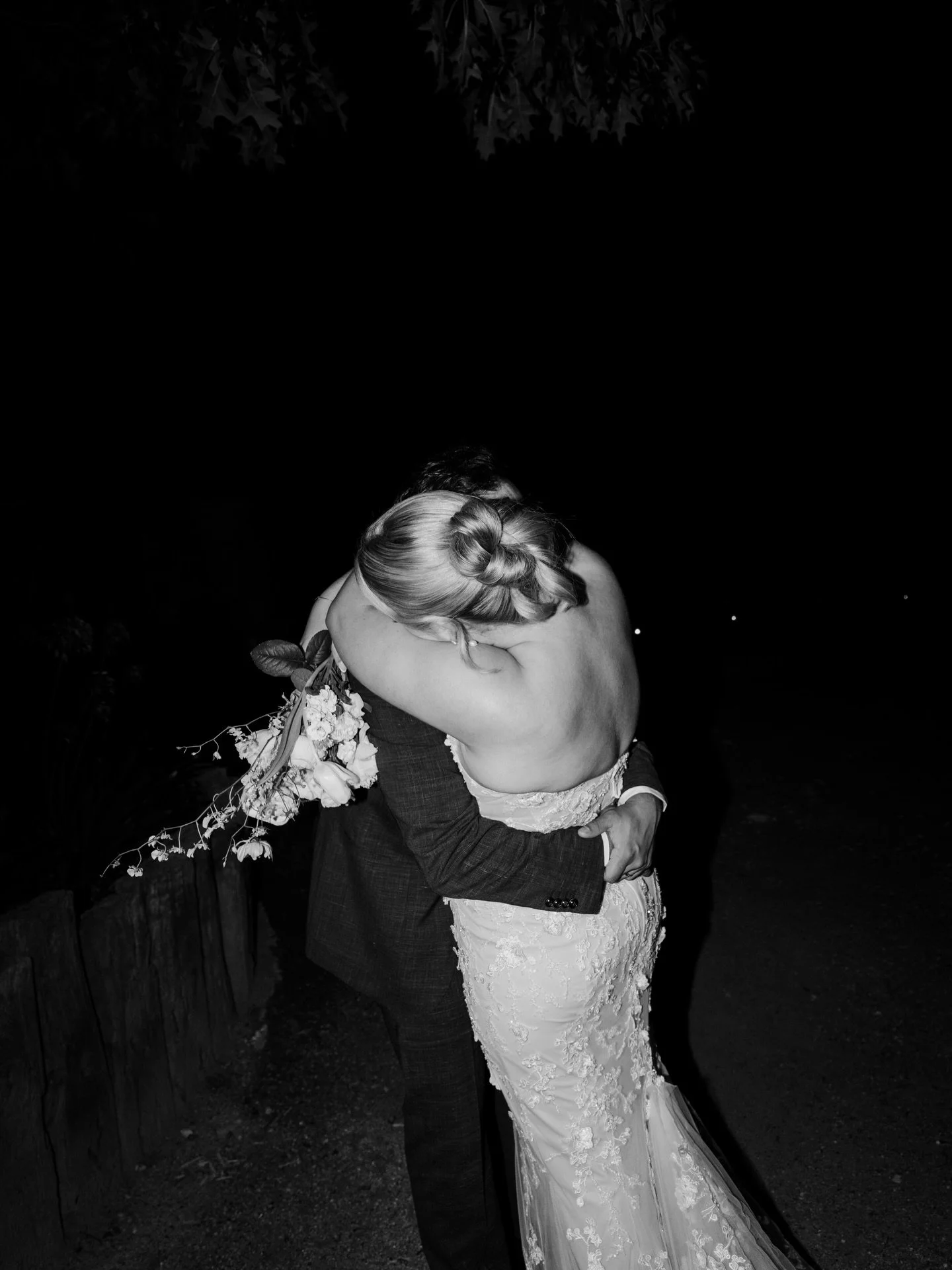 So&hellip; my sister got married!!!! 🎉🎉🪩🪩🥂🥂
&hellip;don&rsquo;t worry I only photographed the sparkler exit 🤣