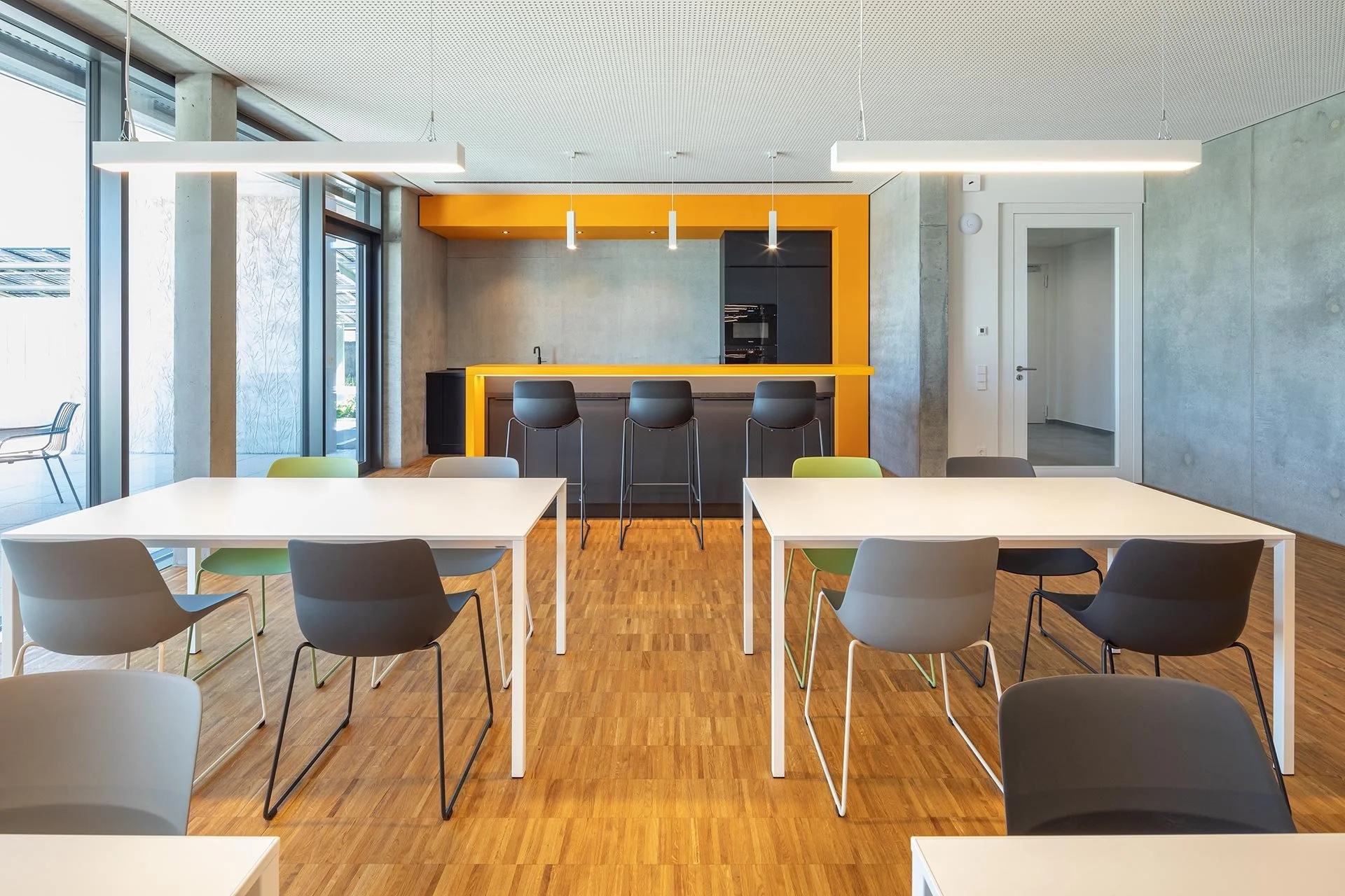 Treffpunkt Cafeteria / Architekturfotografie