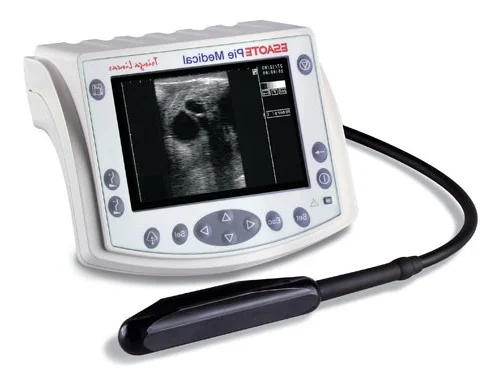 Tringa 50 L - das Gerät für den Laufstall 800 Gramm leicht 5/7,5MHz. Rektalsonde, fest eingebaut 5-Zoll TFT LCD Monitor Messpakete für tierspezifische geburtshilfliche und gynäkologische Berechnungen Gerät wird mittels Armmanschette am Handgelenk befestigt 4 h Batteriebetriebsdauer hohe Auflösung Kompakt Flash Speicherkarte.