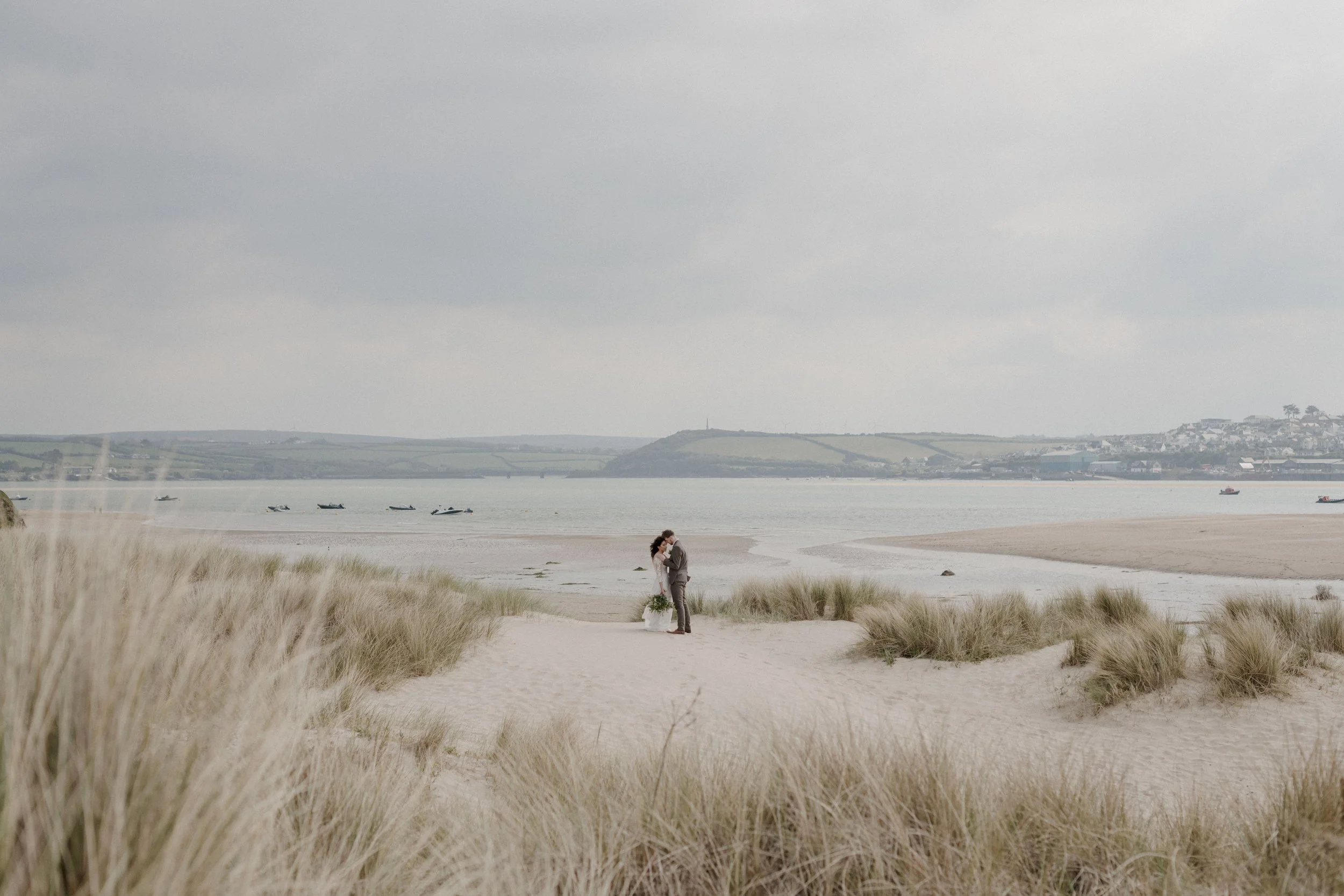 romantic couple photography by the sea on a spring intimate wedding day