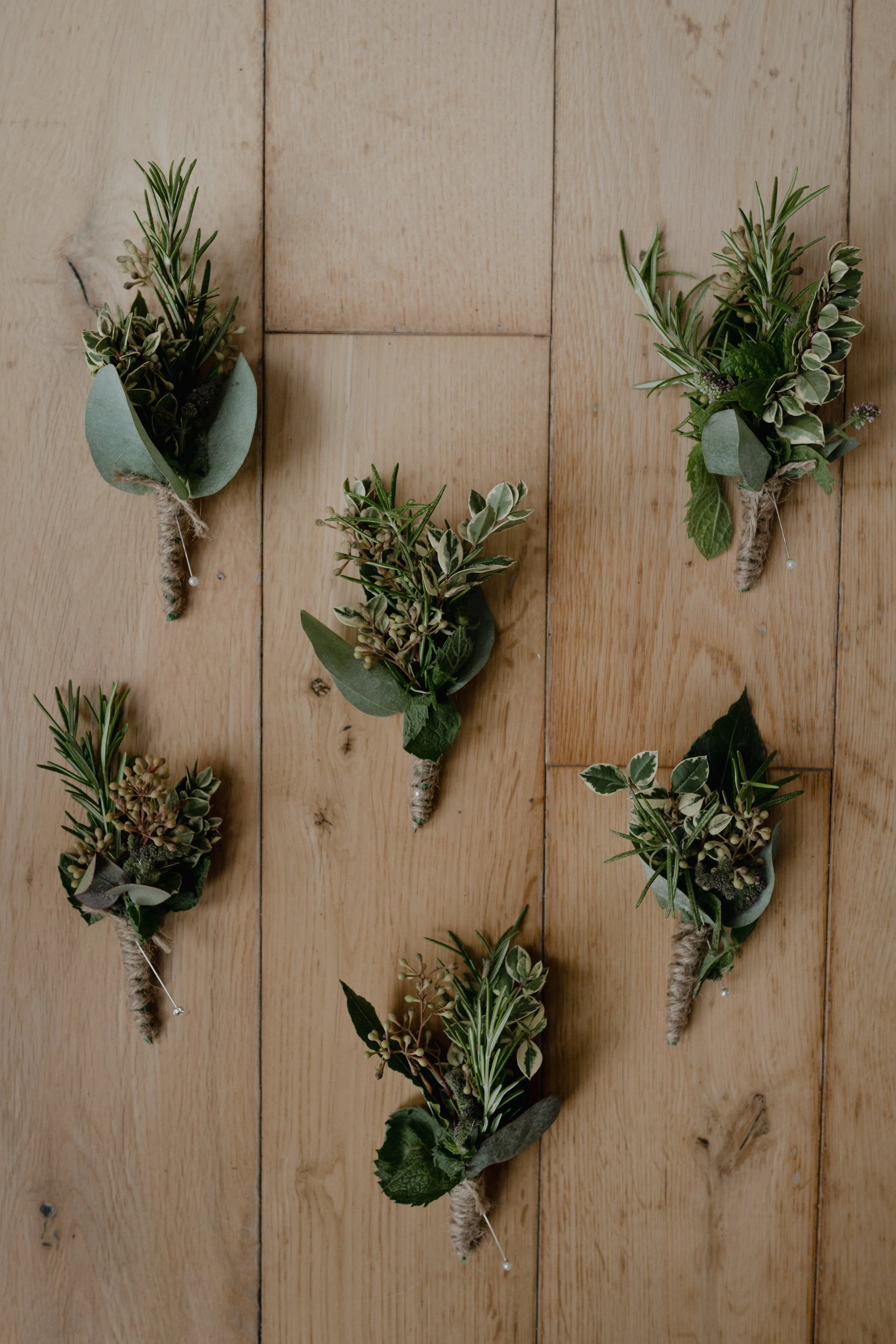 buttonhole inspiration by hWatts florist Devon