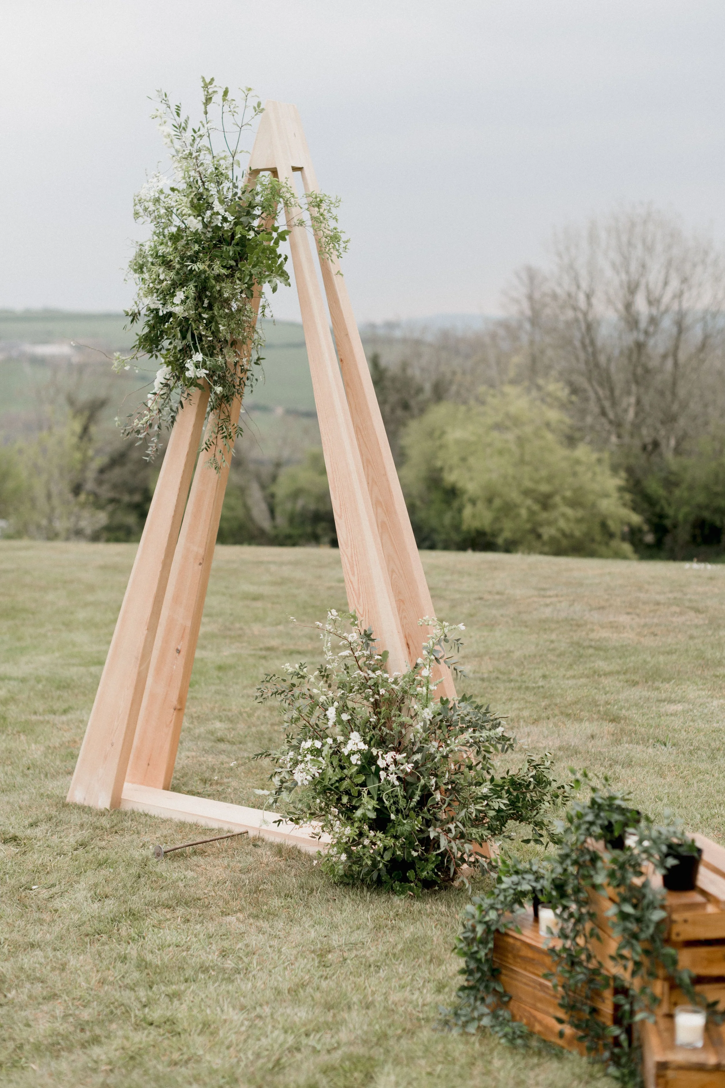 wedding arch inspiration for small wedding in cornwall outdoors overlooking the camel valley