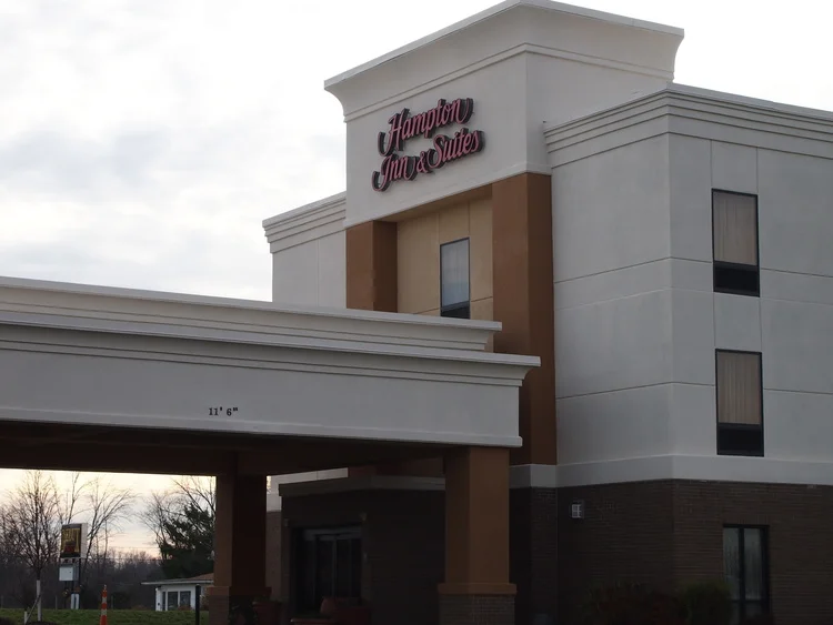 Hampton Inn & Suites