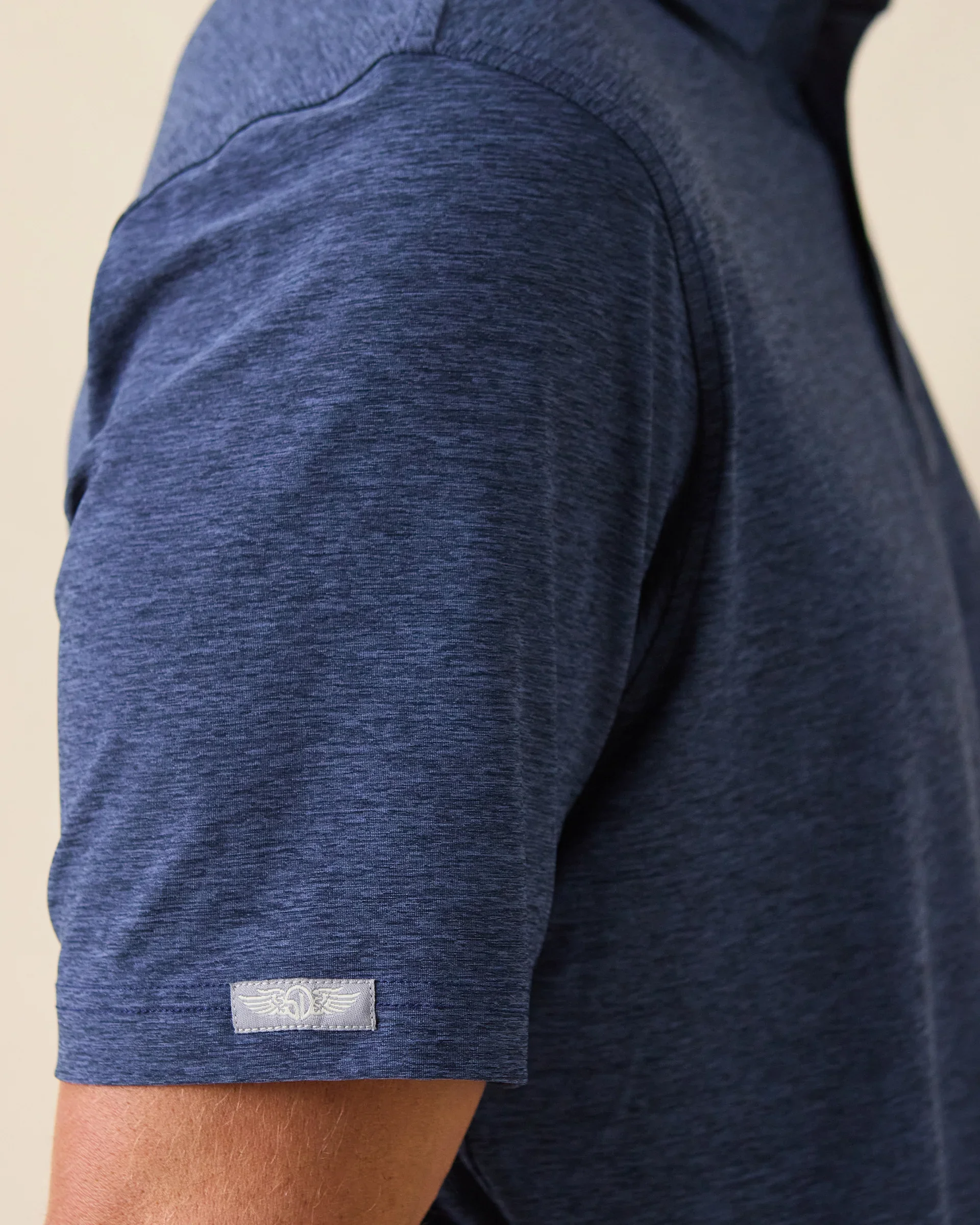 14491_dodge-polo-navy_sleeve_detail_5.webp