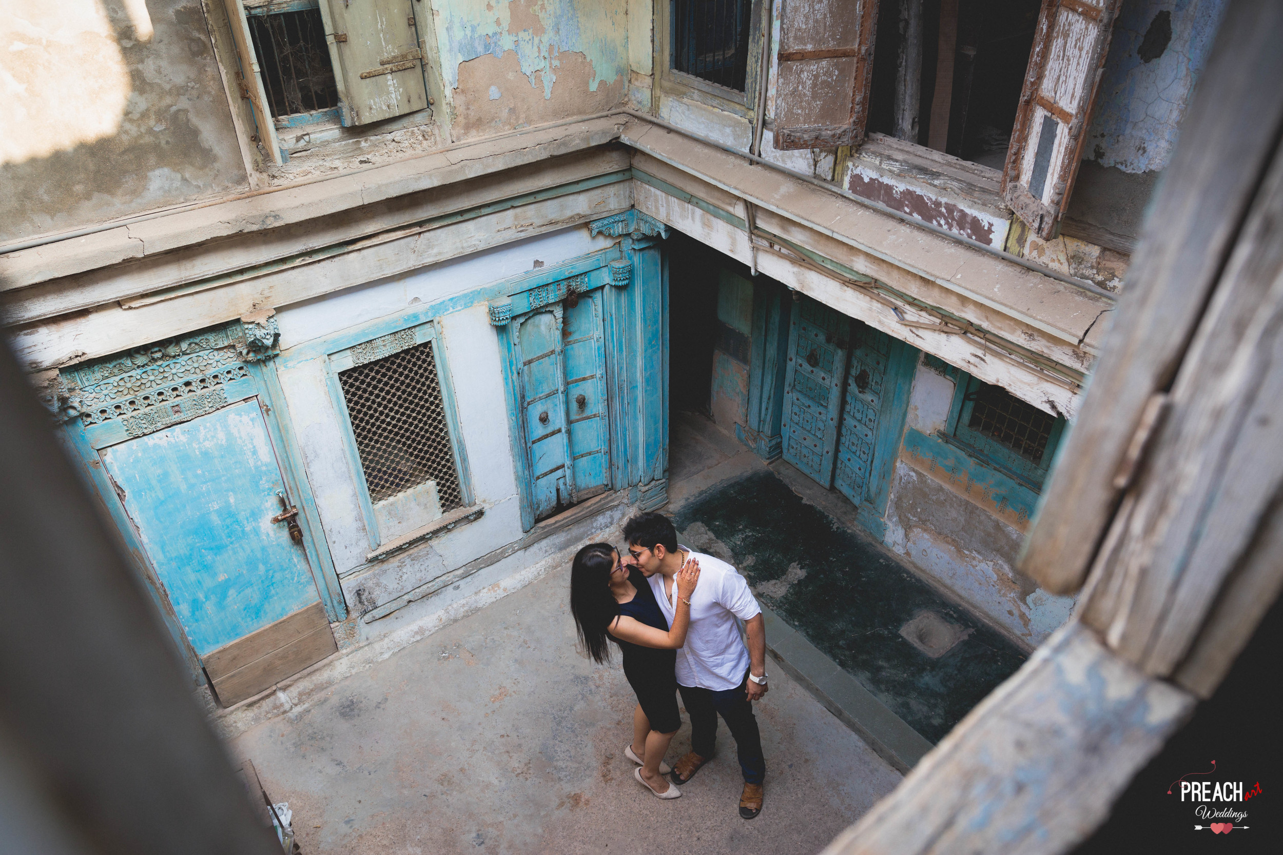 V&M_PRE-WEDDING SHOOT_AHMEDABAD OLD CITY_PREACH ART-26.jpg