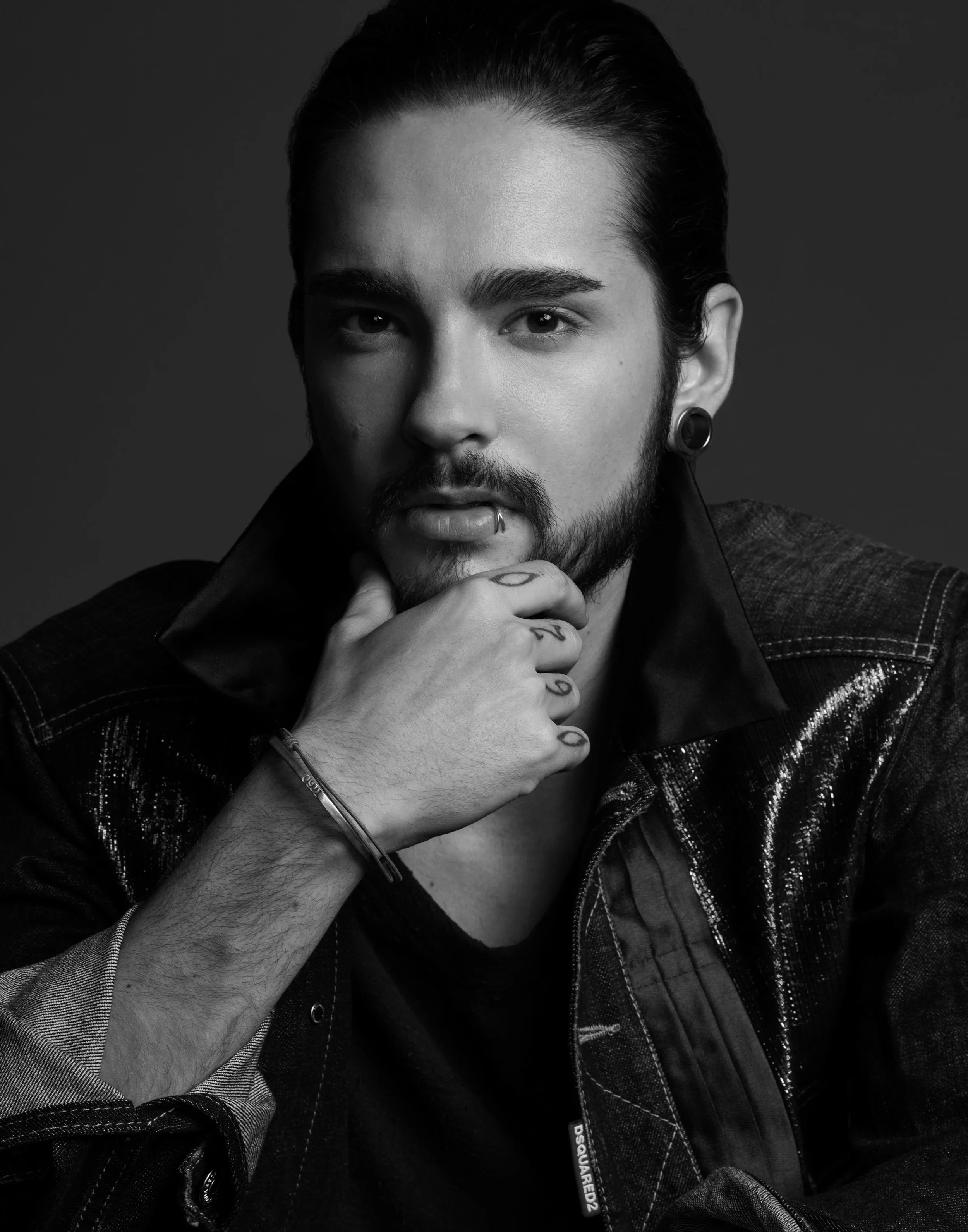 tokio-hotel-just-jared-portrait-session-06.jpg