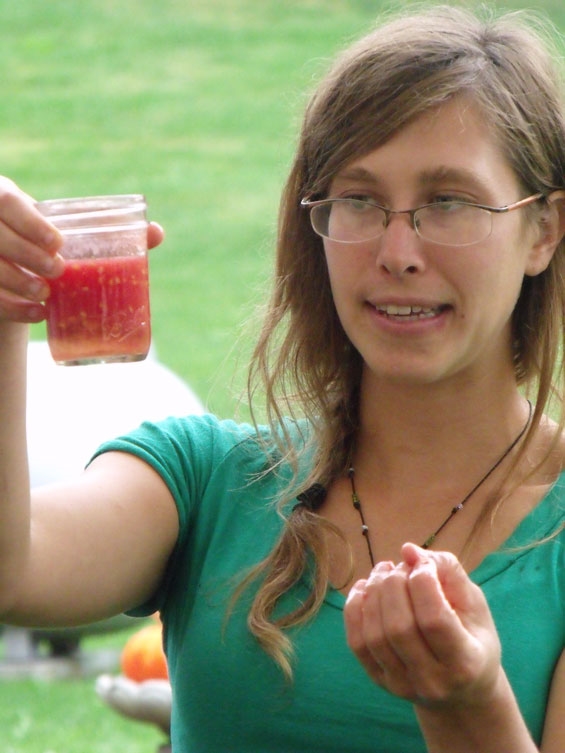There is no need to add extra water to the container unless the liquid from the tomato evaporates before fermentation finishes. If you need to add water, use 1/2 cup of non-chlorinated water to 1 cup of pulp.