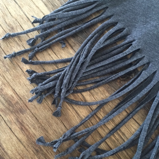 I then went back and snipped off any extra fabric right below the knots. Here it is before I did the snipping. 