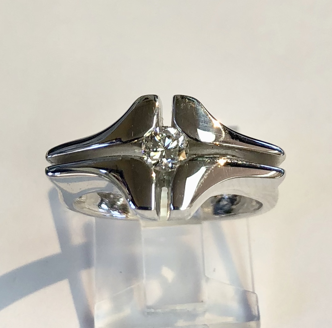 14k White Gold Diamond Ring