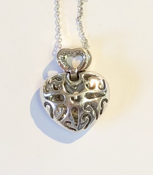 Item No. 41 USD795 Stamped 18k White Gold Diamond Pendant with 18k chain. High quality double heart (heart on the bale) pendant with fabulous diamond pave work. Quality written all over this piece. 7.8 grams