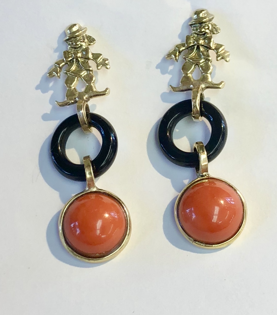14k Yellow Gold Figurine Onyx and Coral Earrings