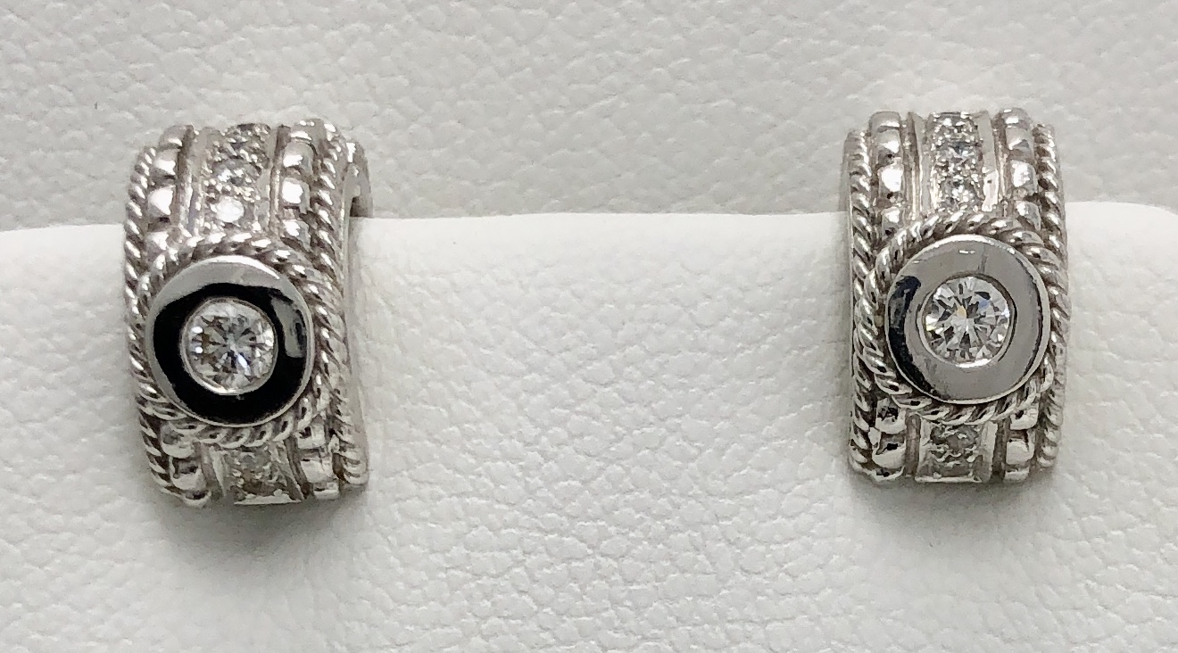 18K White Gold Diamond Hoop Earrings