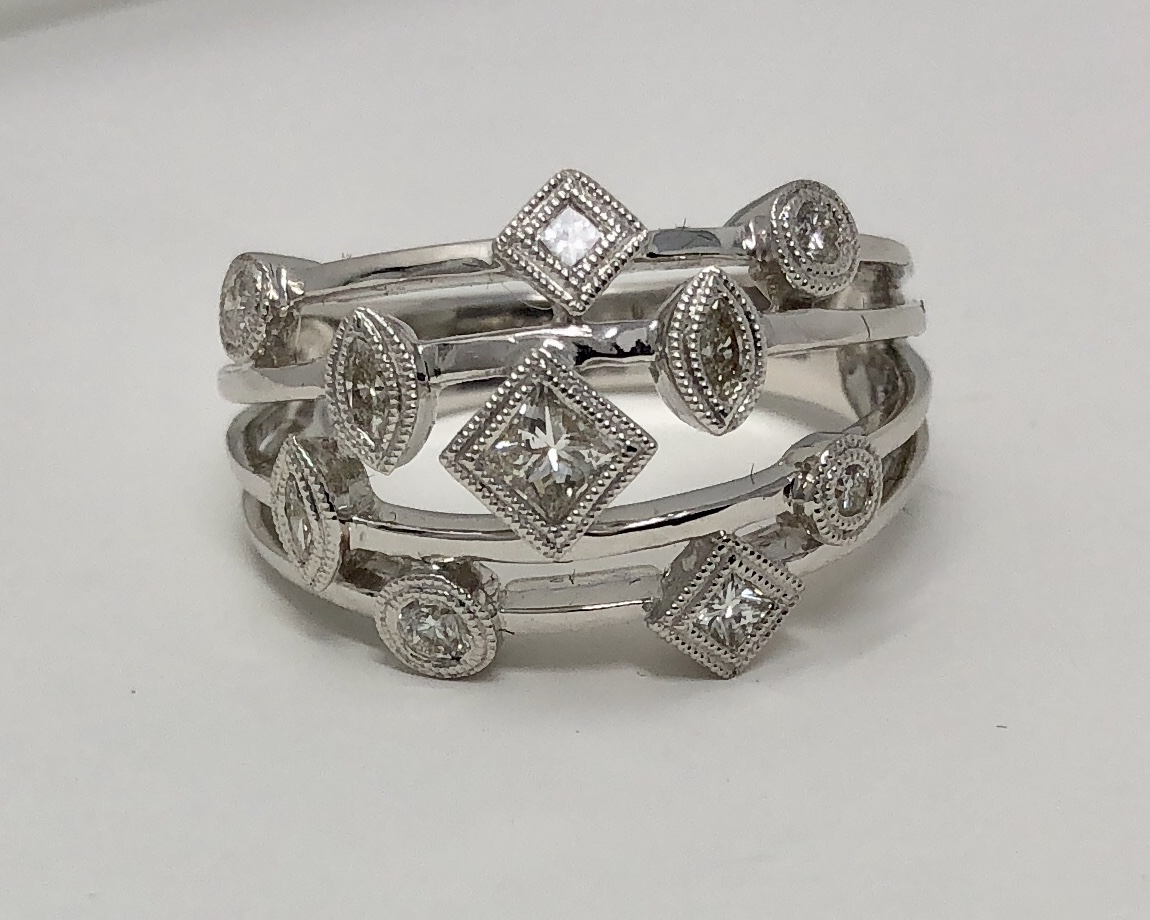 14k White Gold Diamond Ring