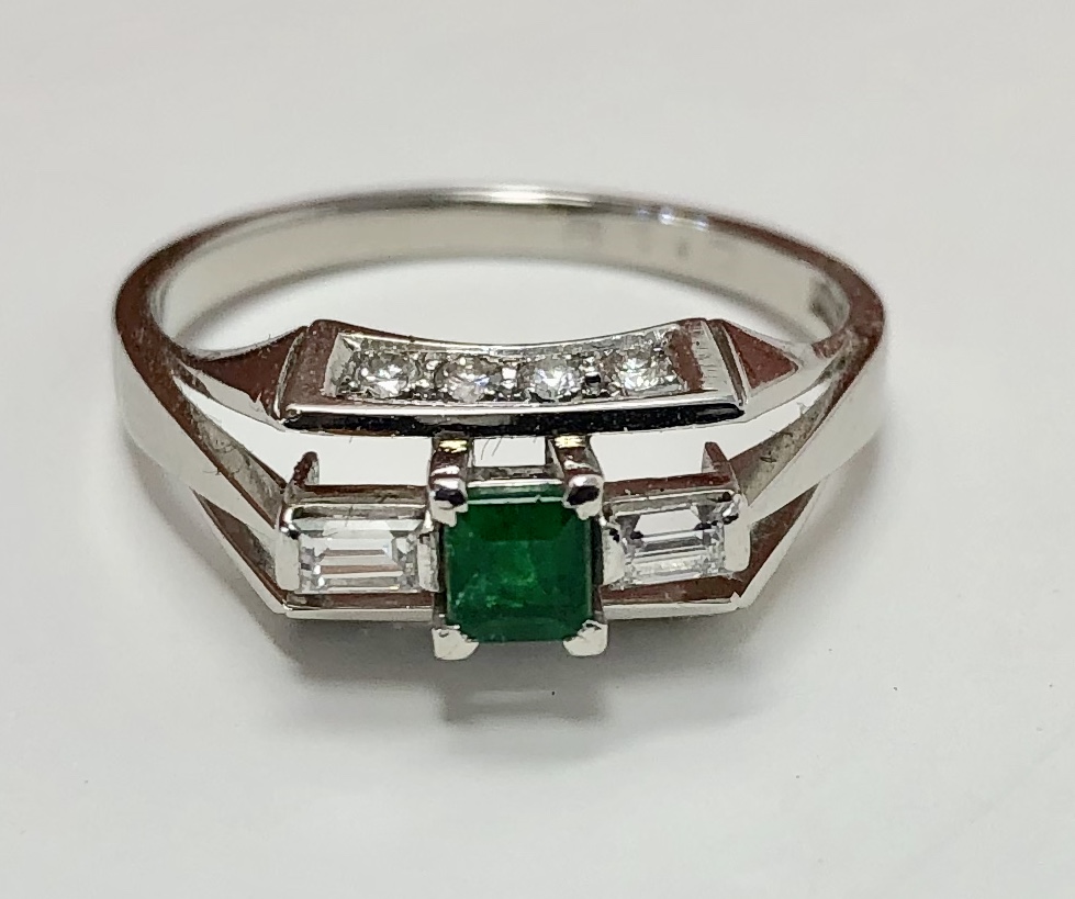 Platinum Emerald Diamond Ring