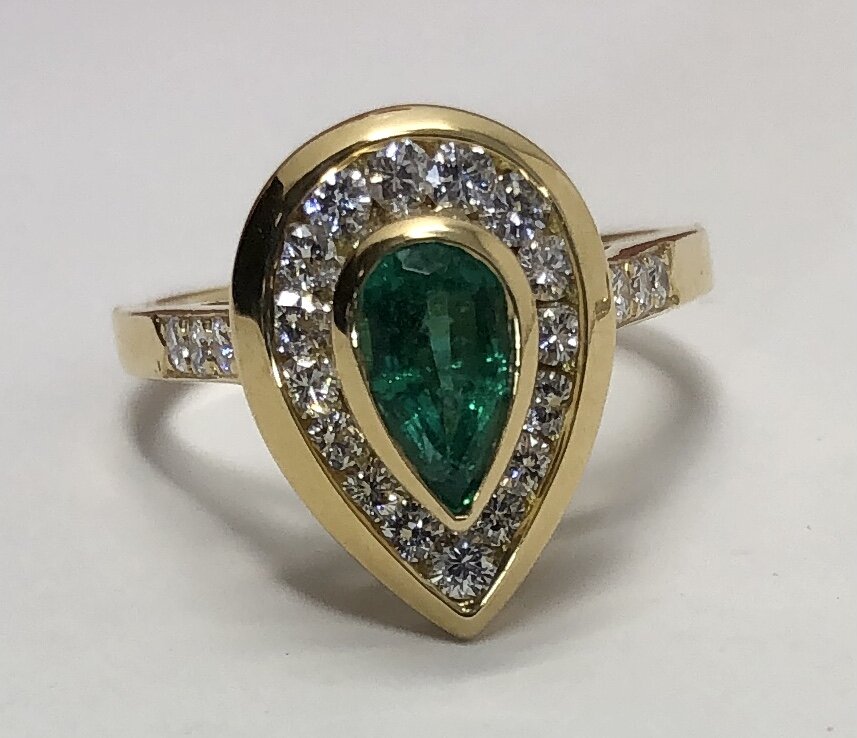 Emerald Rings — Trillion Jewels